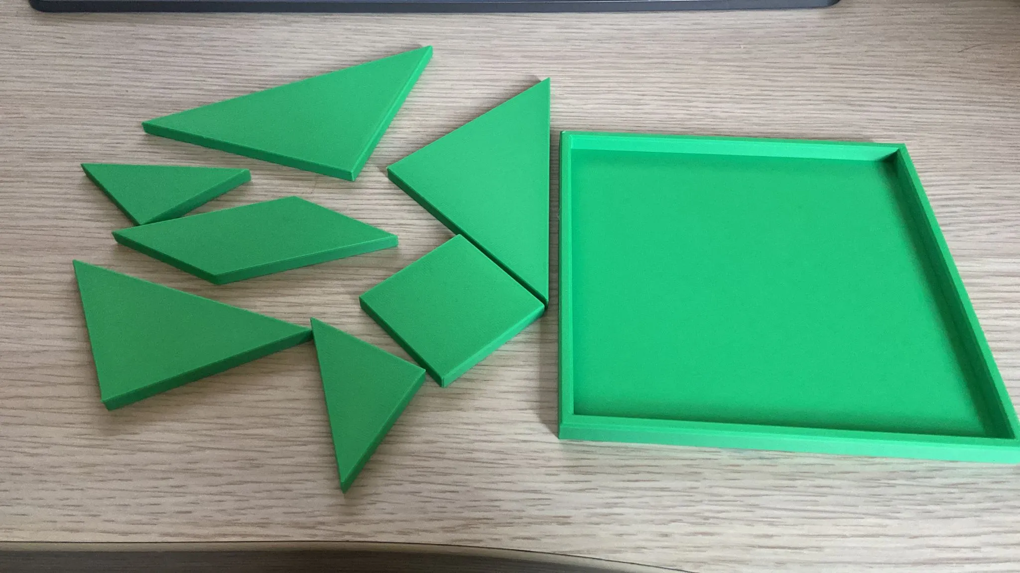 Tangram 15x15 với đế cho trẻ em