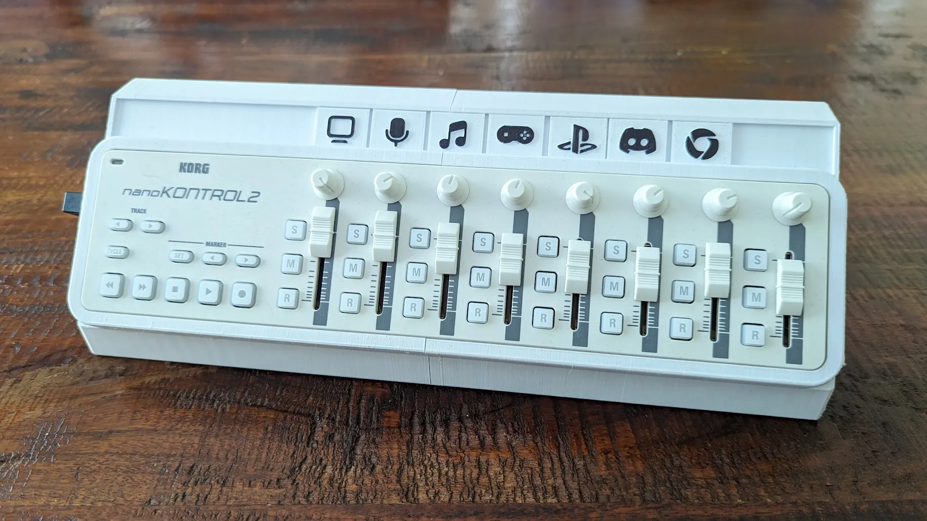 Giá đỡ điều khiển NanoKontrol2 cho âm thanh Wavelink