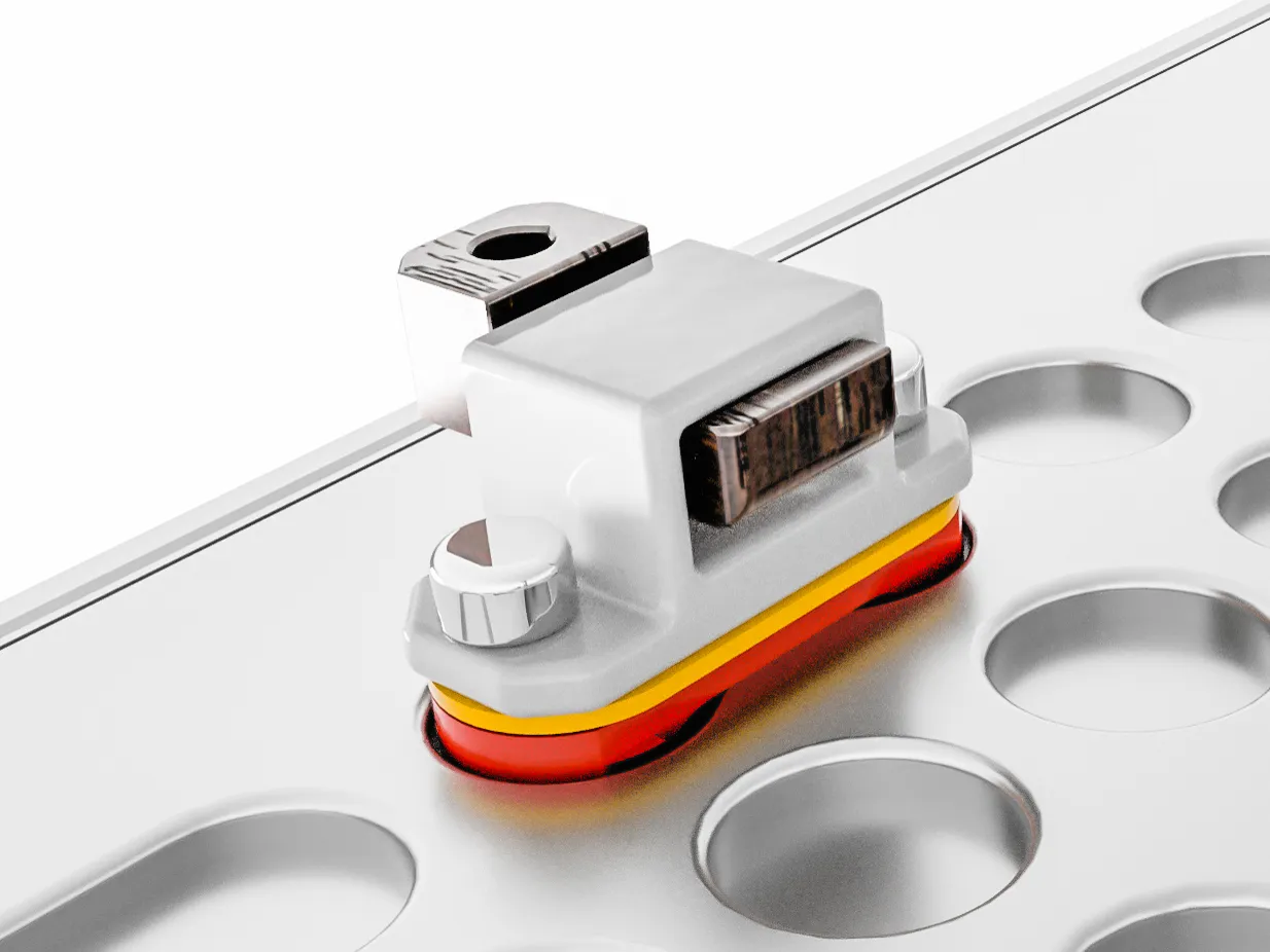 Giá treo thùng máy tính Qube 500 dưới bàn (mẫu thử)