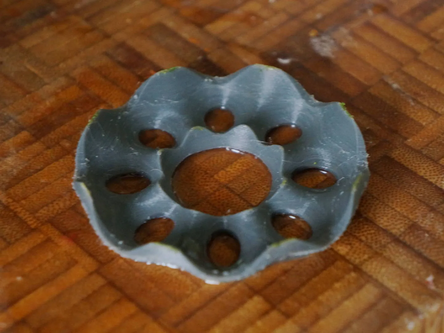 Đế giữ đồ vật chống trượt cho nhà bếp