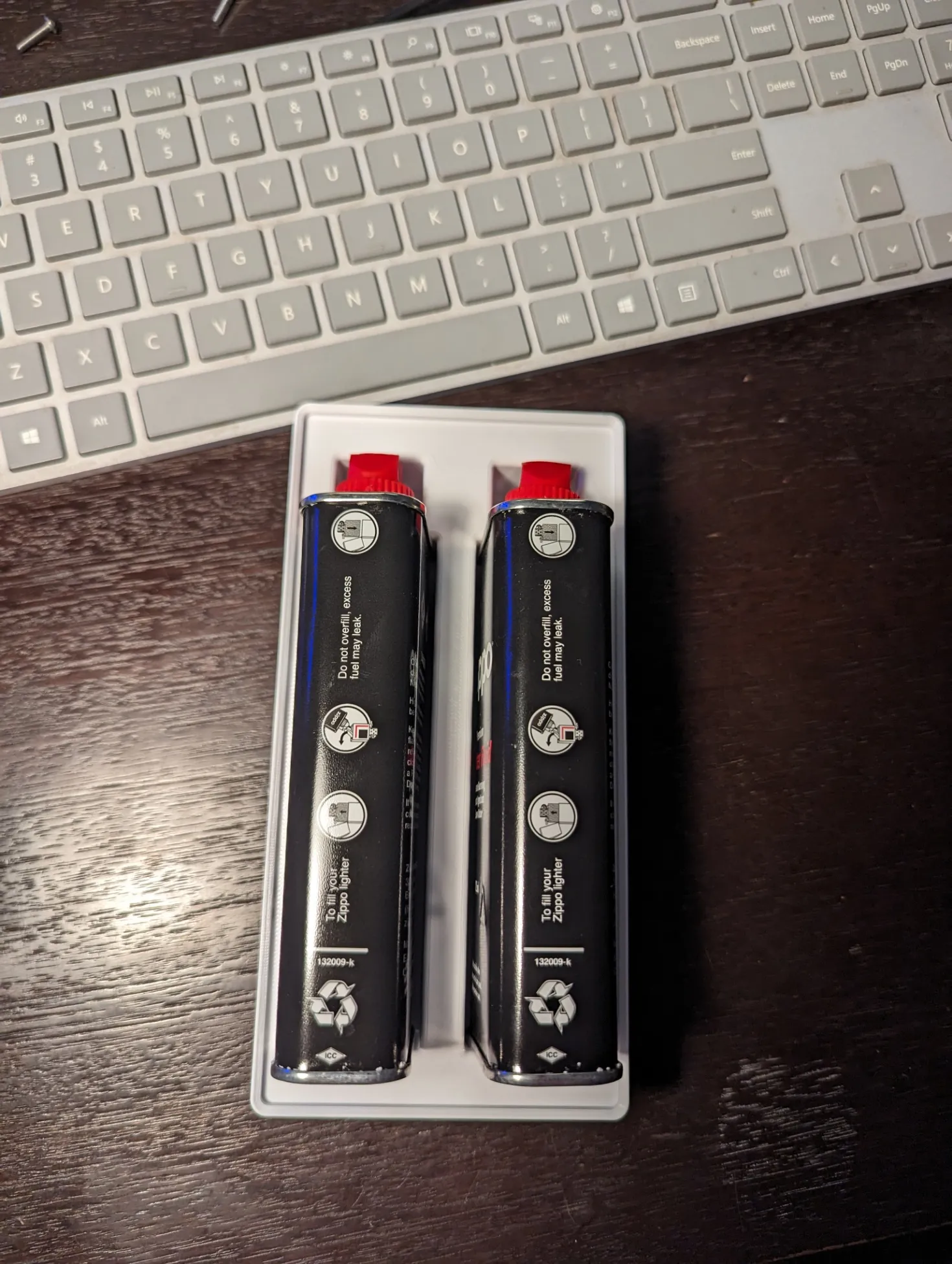 Giá đỡ chất lỏng Zippo tương thích với hệ thống Gridfinity