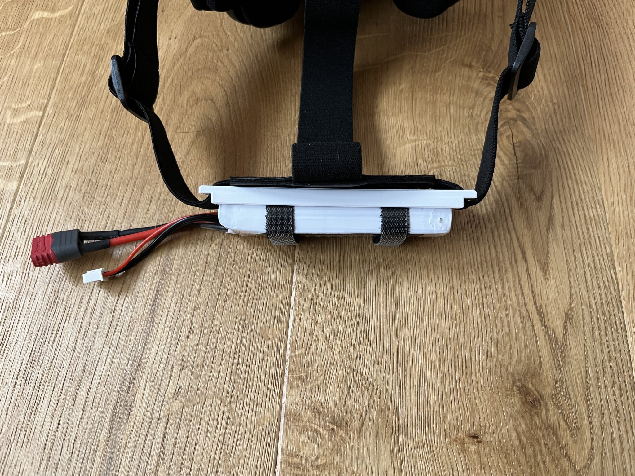 Giá đỡ pin cho kính FPV Eachine E800D