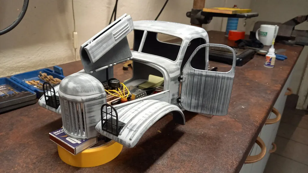 Khối động cơ Ził 157 lớp chồng động cơ chổi 540, tỷ lệ 1/10