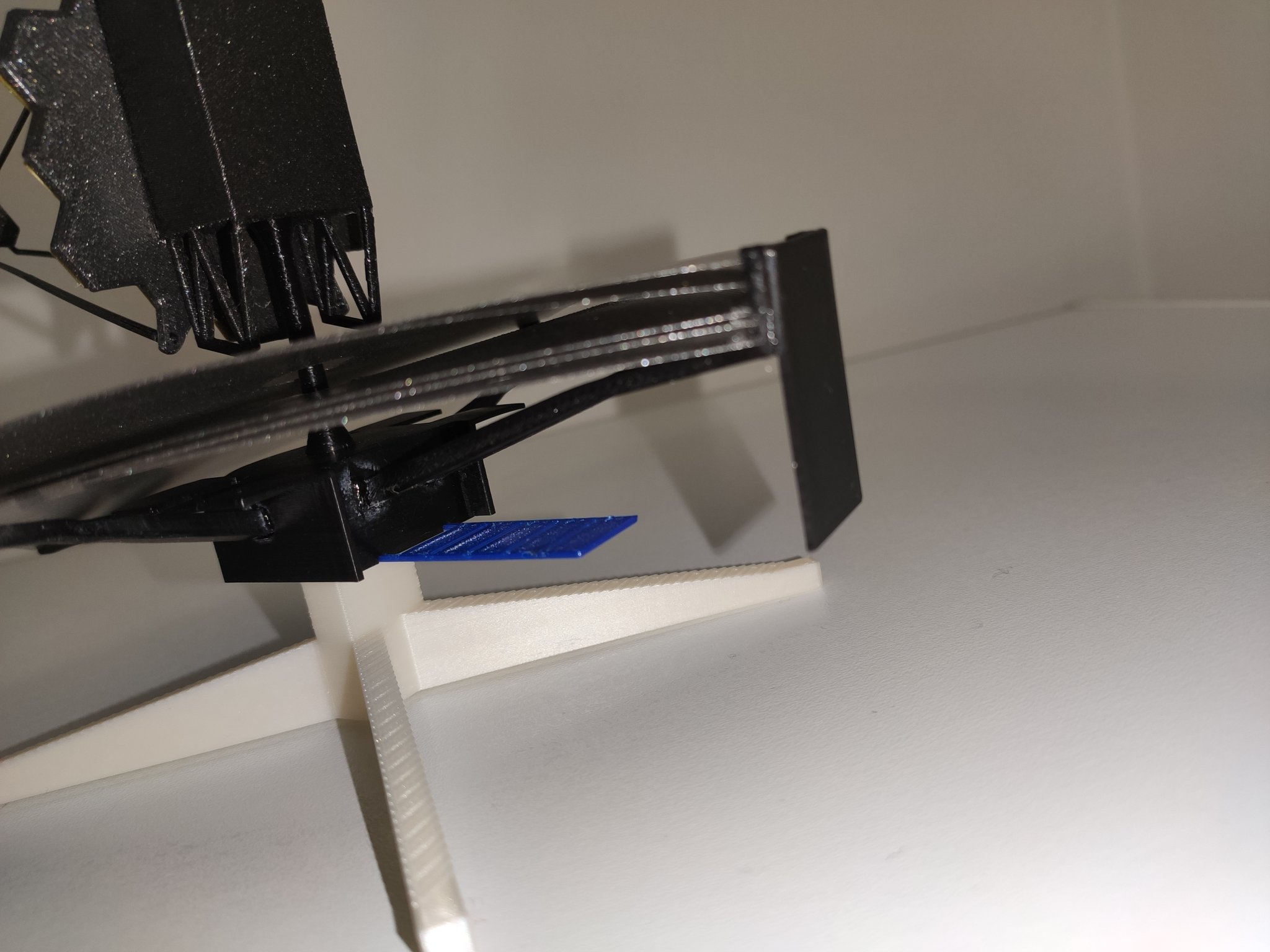 Mô hình thu nhỏ kính viễn vọng James Webb Space Telescope