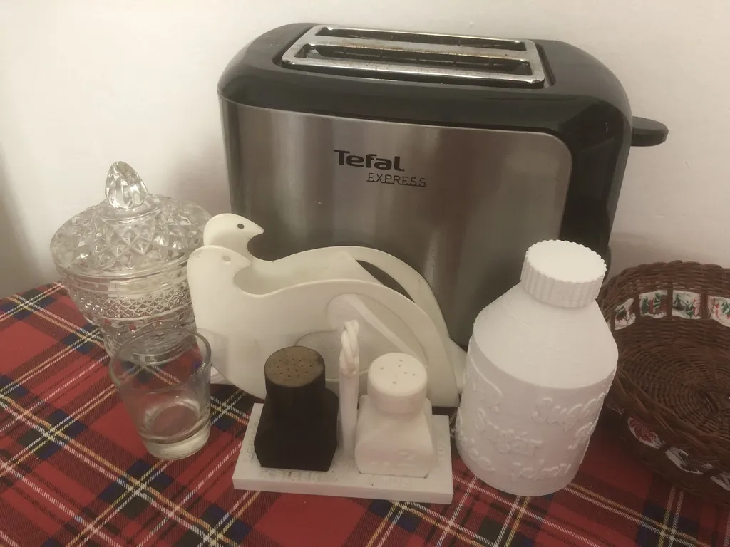 BÌNH CHỨA VỚI NGĂN KÍN ĐỂ TIỀN AN TOÀN TẠI NHÀ