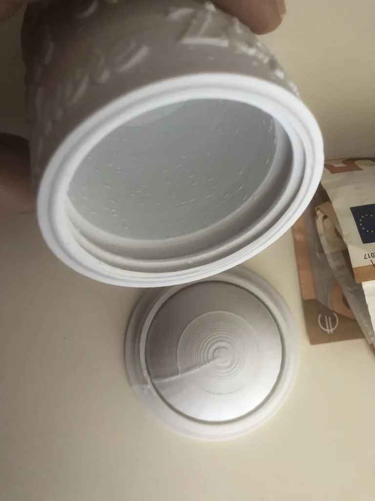 BÌNH CHỨA VỚI NGĂN KÍN ĐỂ TIỀN AN TOÀN TẠI NHÀ