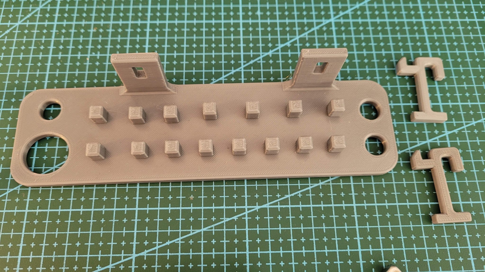 Giá đỡ tổ chức dụng cụ cho bộ cờ lê và đầu khẩu IKEA S...