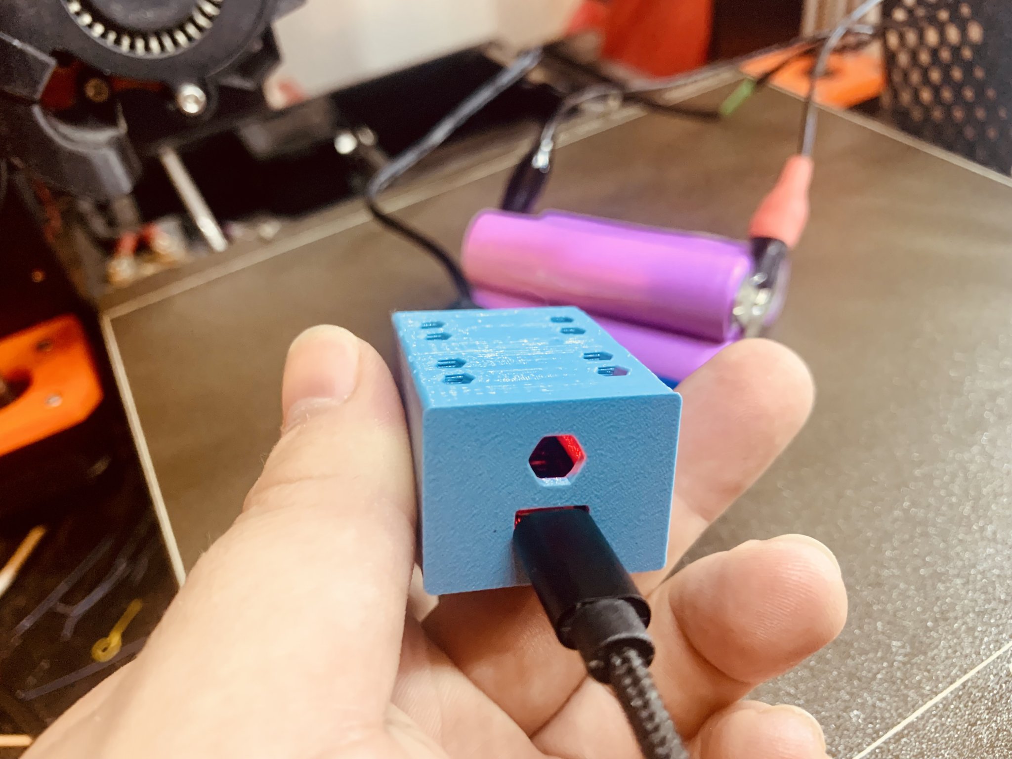 Sạc Li-ion 1S với MicroUSB và kẹp cá sấu