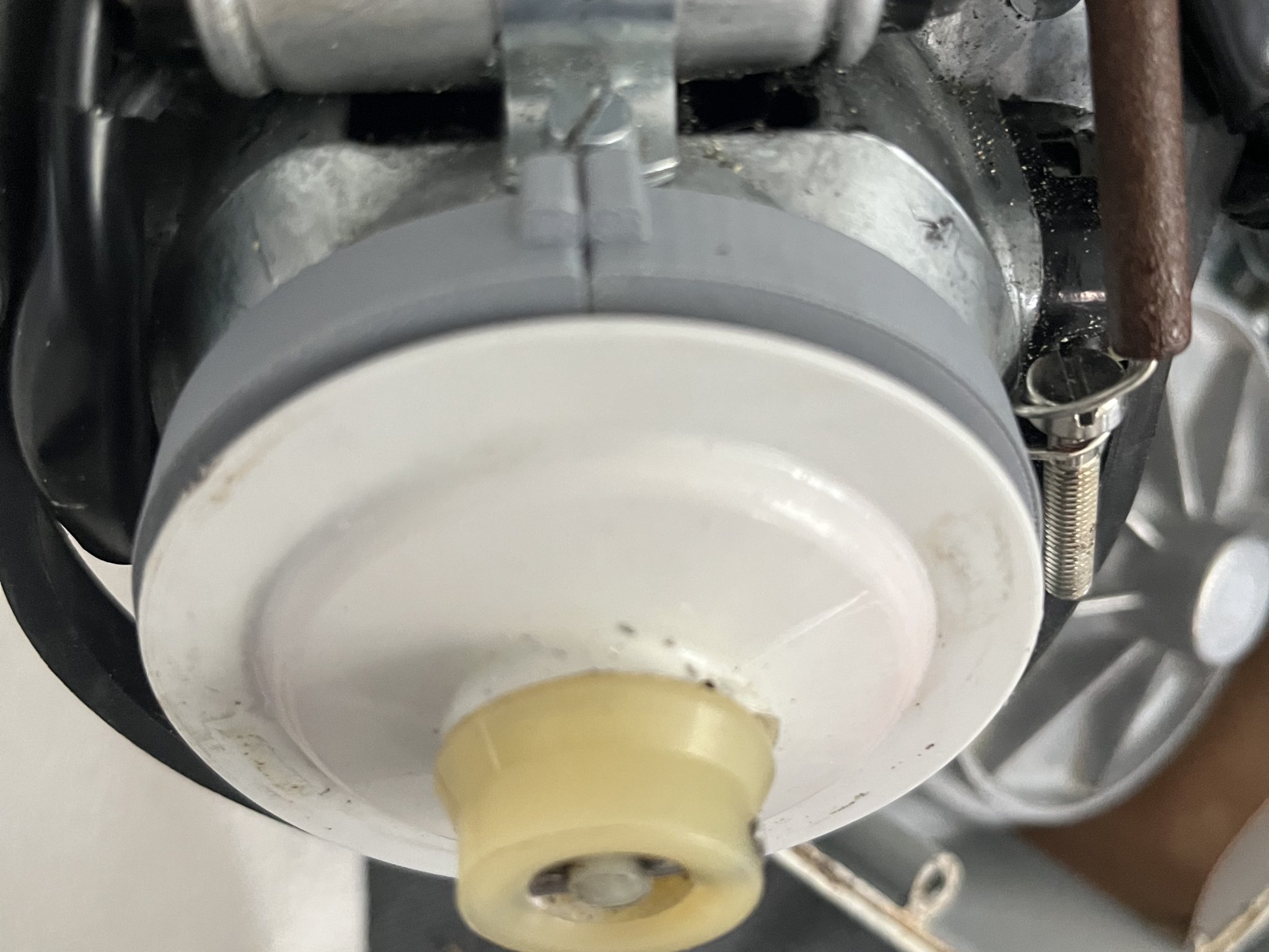 Giá đỡ động cơ cho máy làm bếp Ankarsrum N4