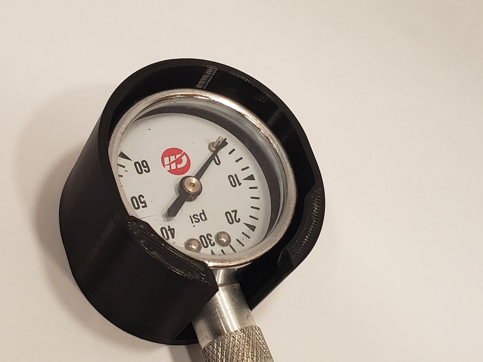 Giá đỡ đồng hồ đo áp suất lốp treo tường