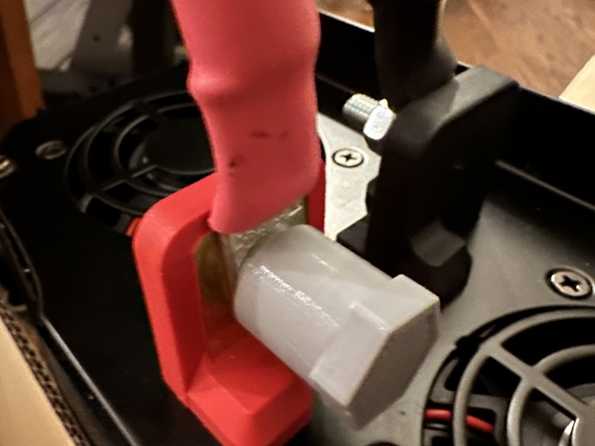 Nắp đậy đai ốc lục giác M6 cho kết nối điện áp 120V