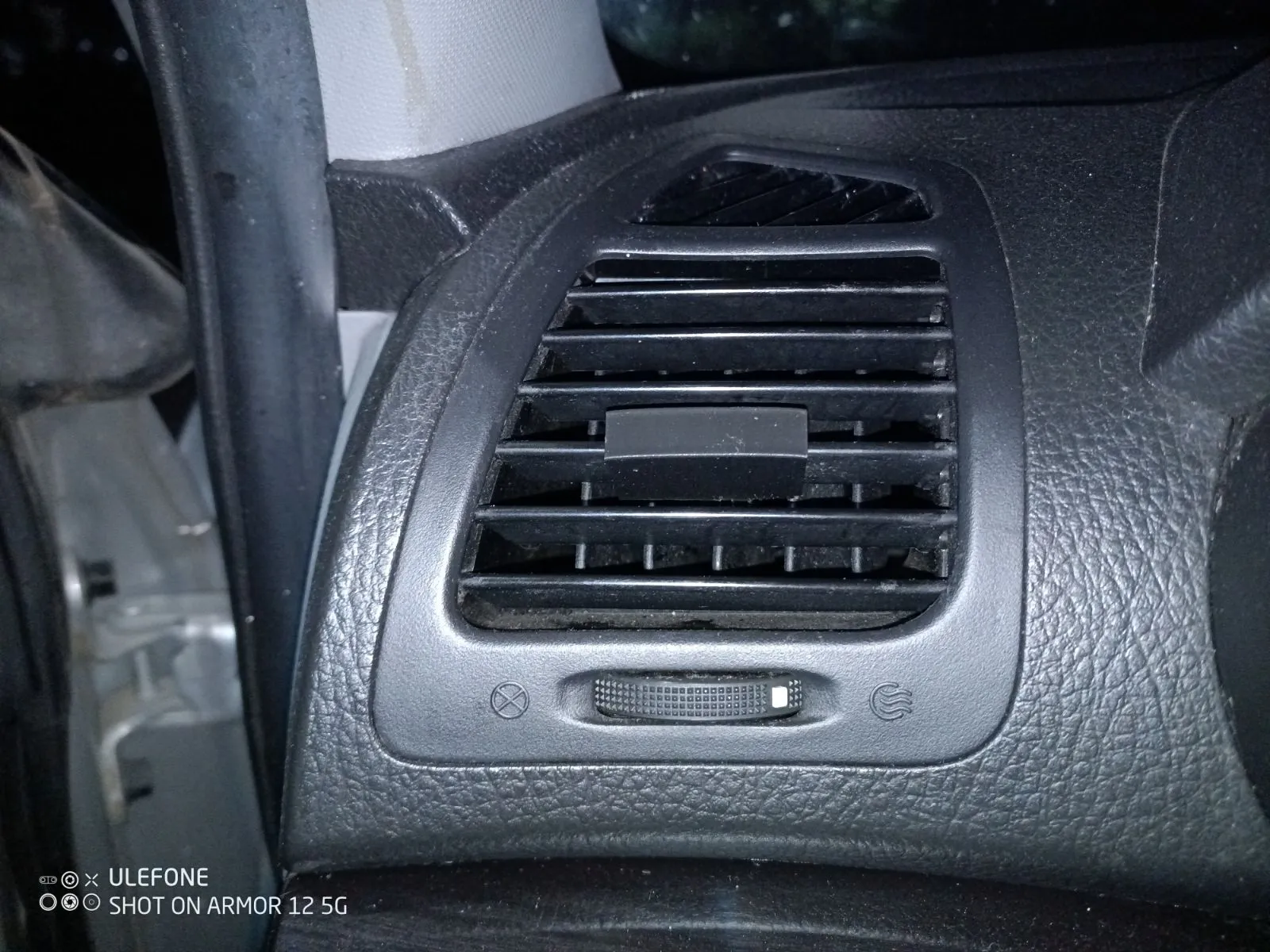 Bộ phụ kiện trượt thông gió Kia/Hyndai cho Sorento 2009-2016