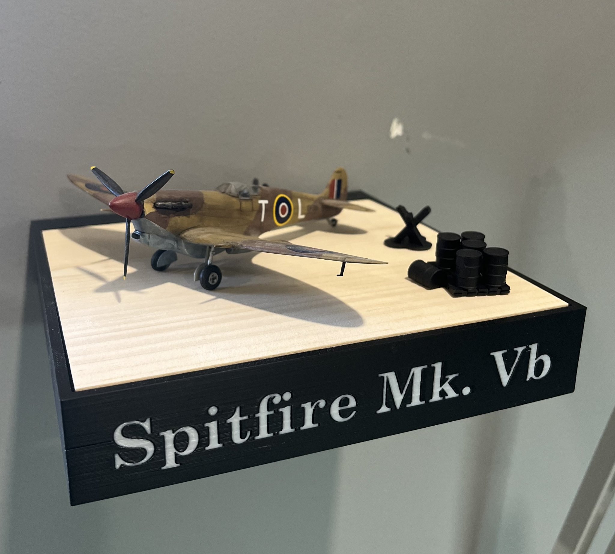 Giá đỡ trưng bày mô hình tùy chỉnh cho diorama