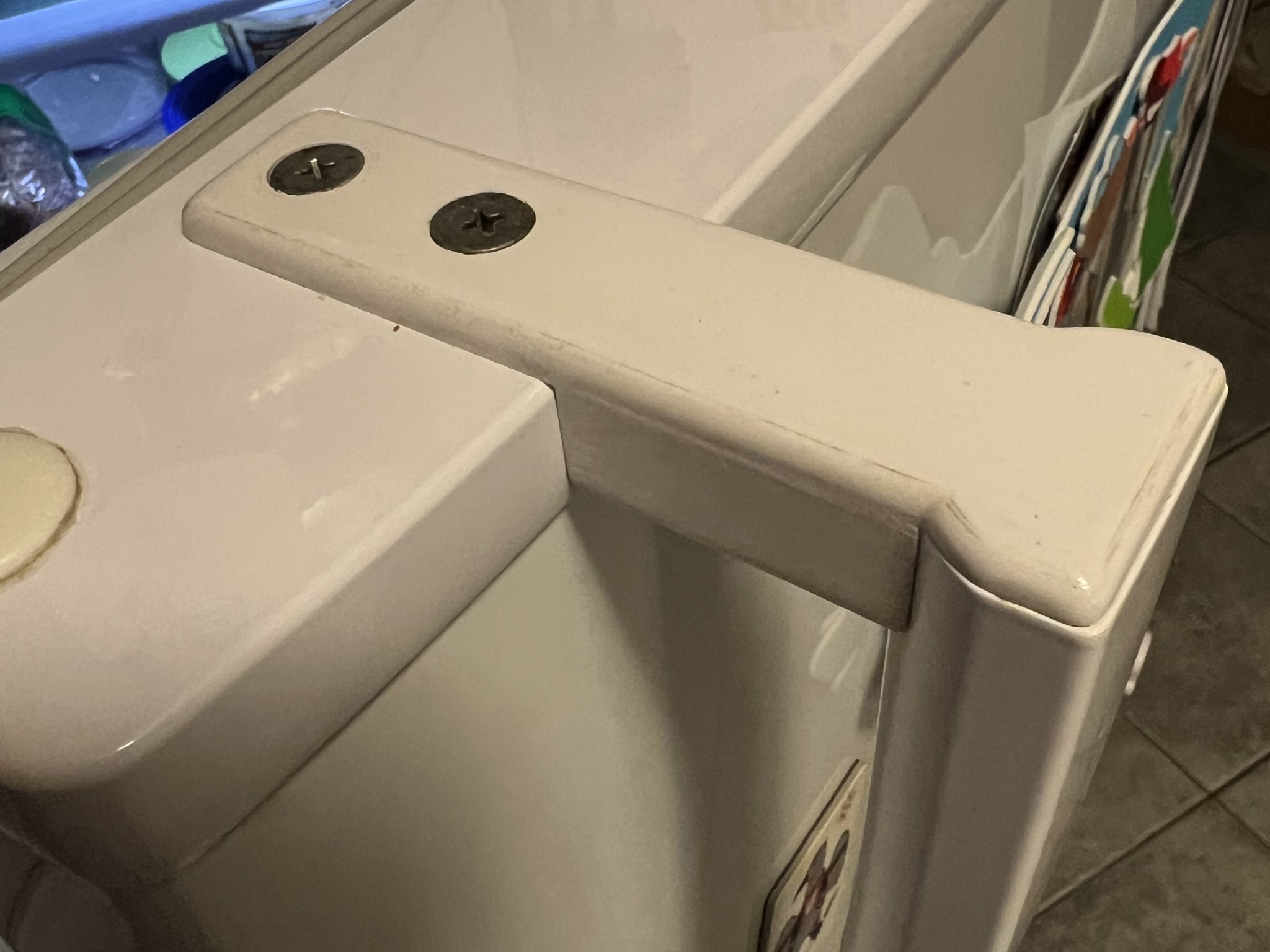 Thay thế tay nắm cho tủ lạnh Kenmore