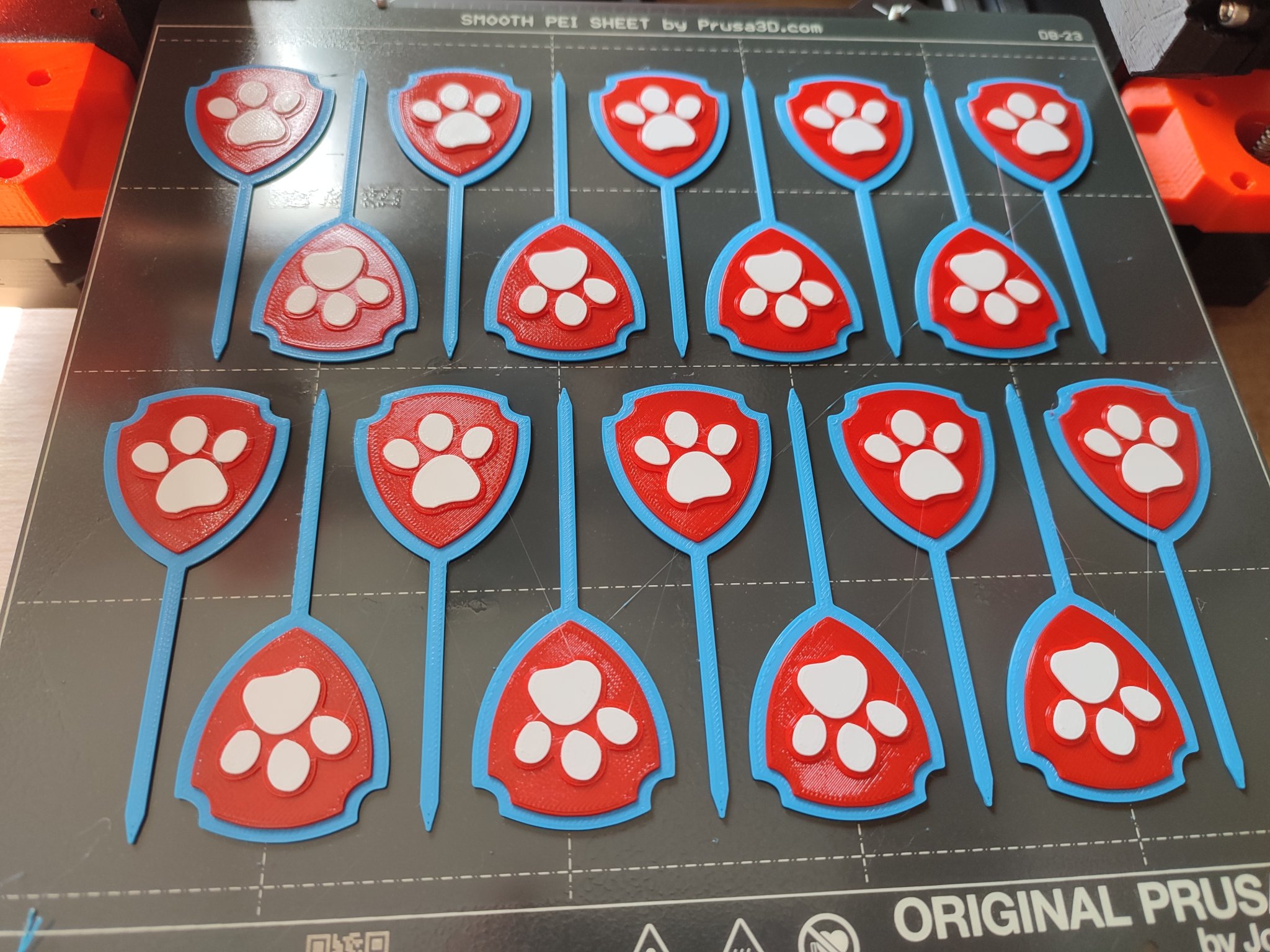 Pin gắn cupcake hình Paw Patrol