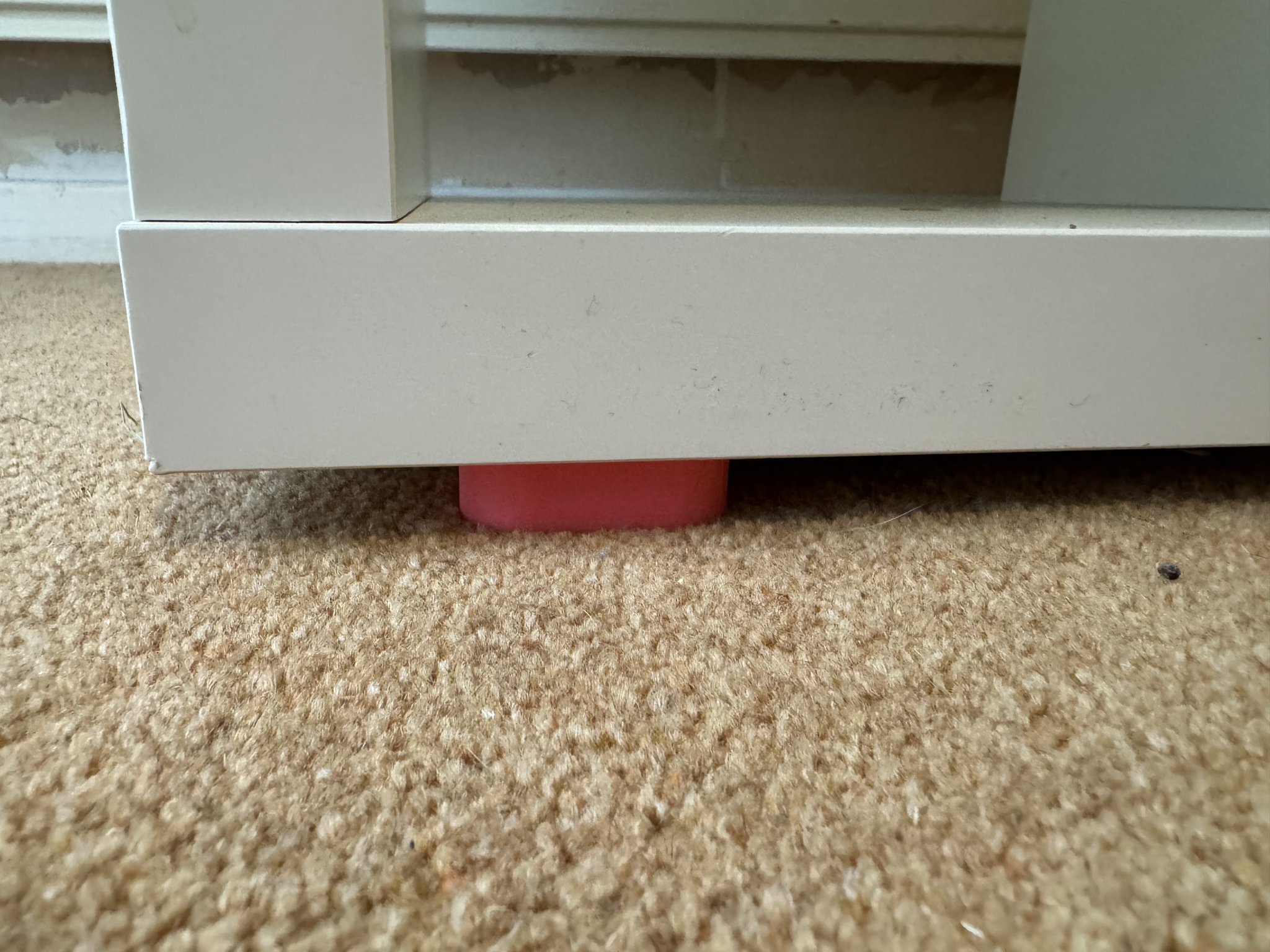 Chân đồ nội thất Ikea đơn giản với ốc vít gỗ 5mm