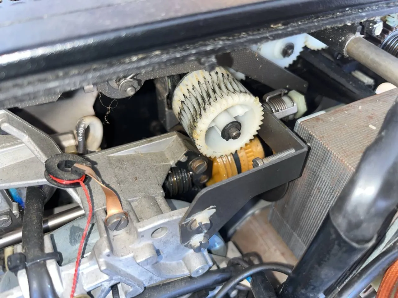 Bánh xe dẫn động cho máy chiếu Super-8