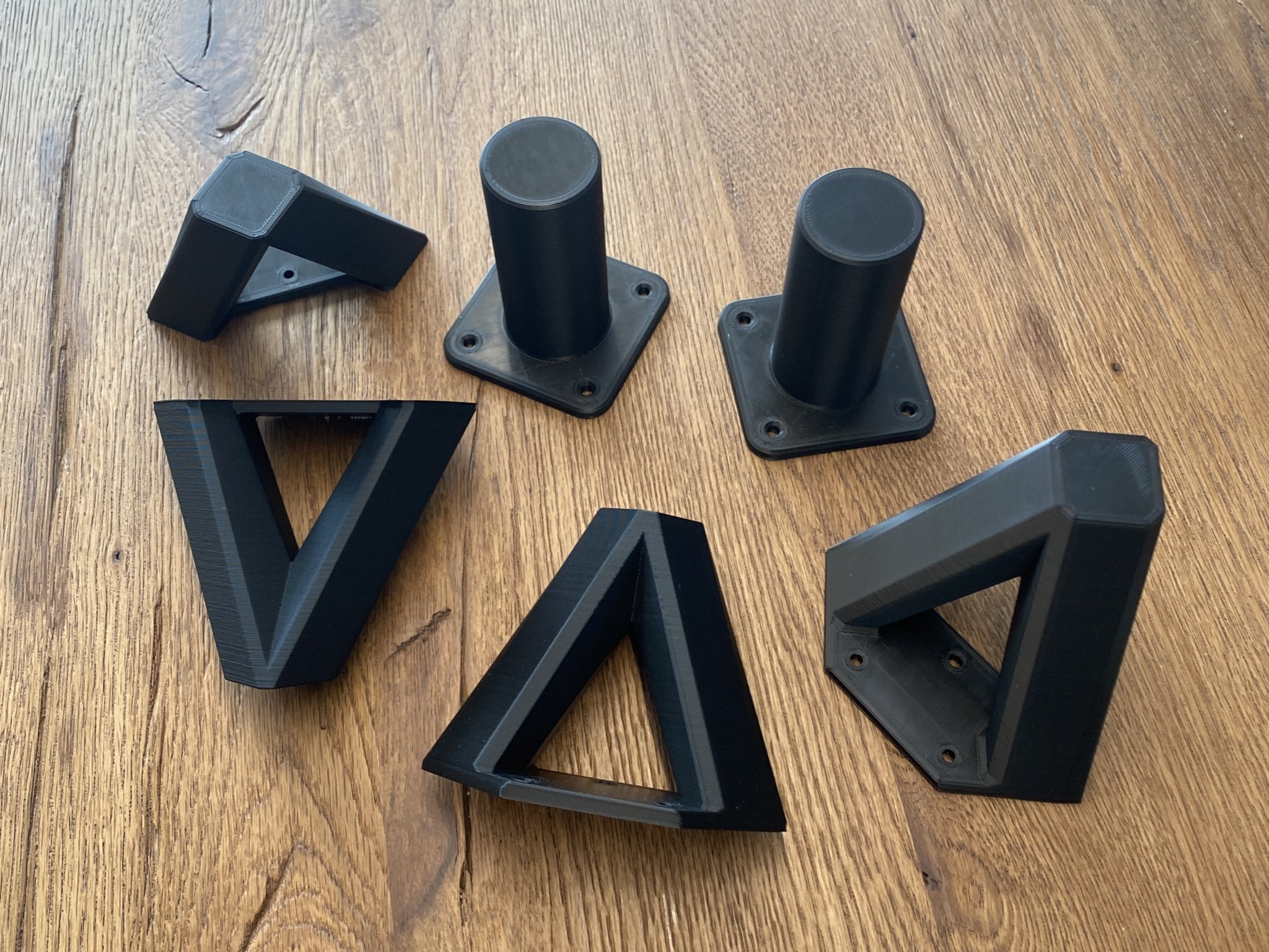 Chân nội thất thanh lịch và chắc chắn cho phòng khách