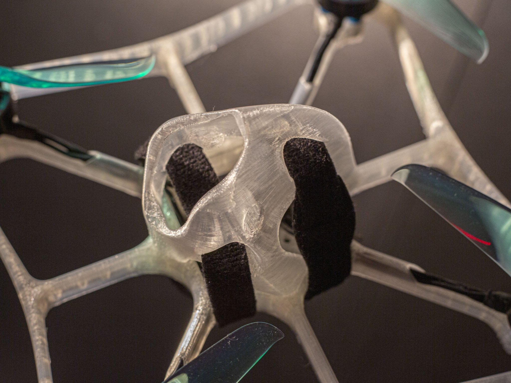 Khung Drone Đua 3D Được In Với Thiết Kế Khí Động Học