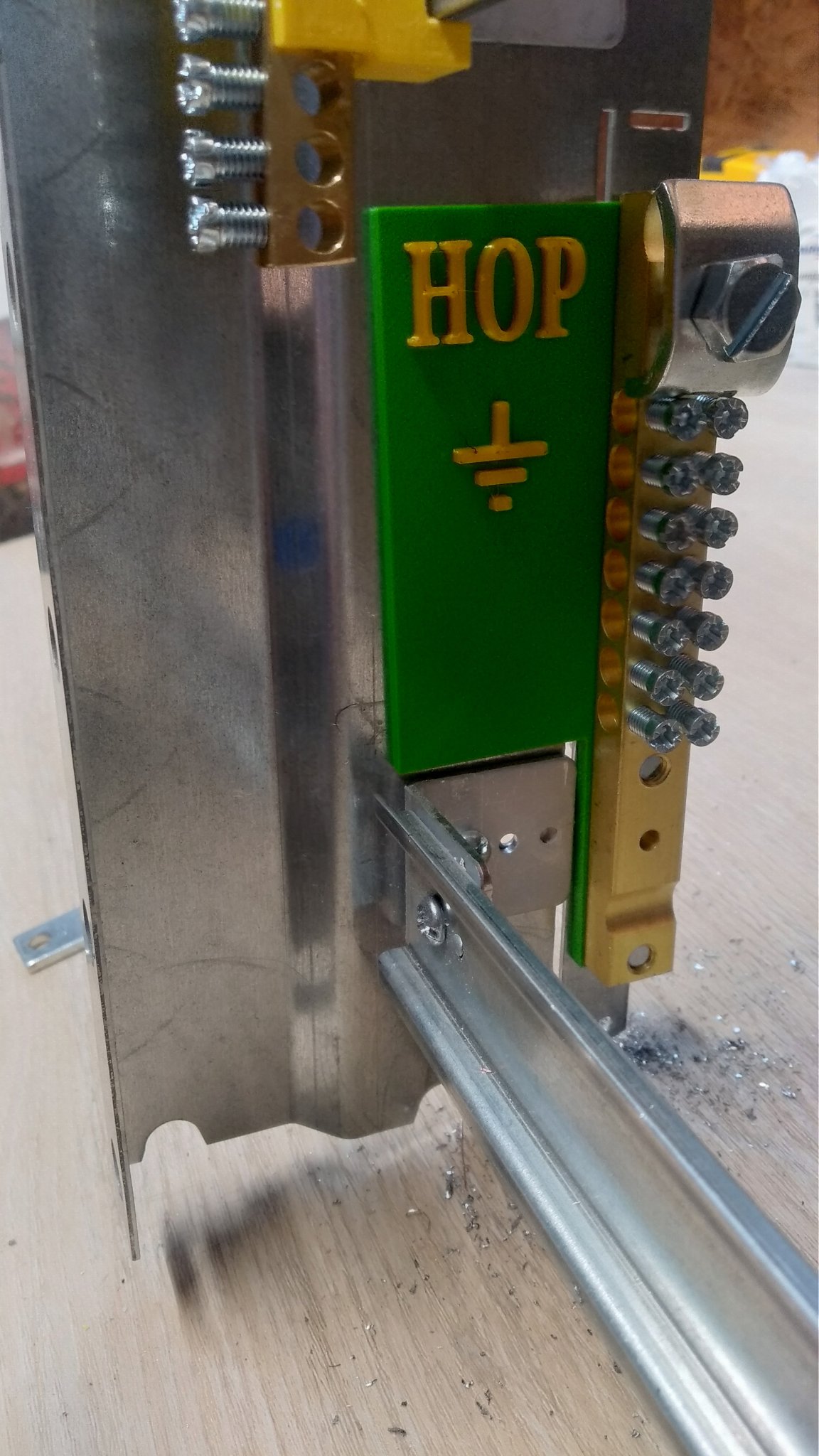 Nhãn dán cho bảng điều khiển điện