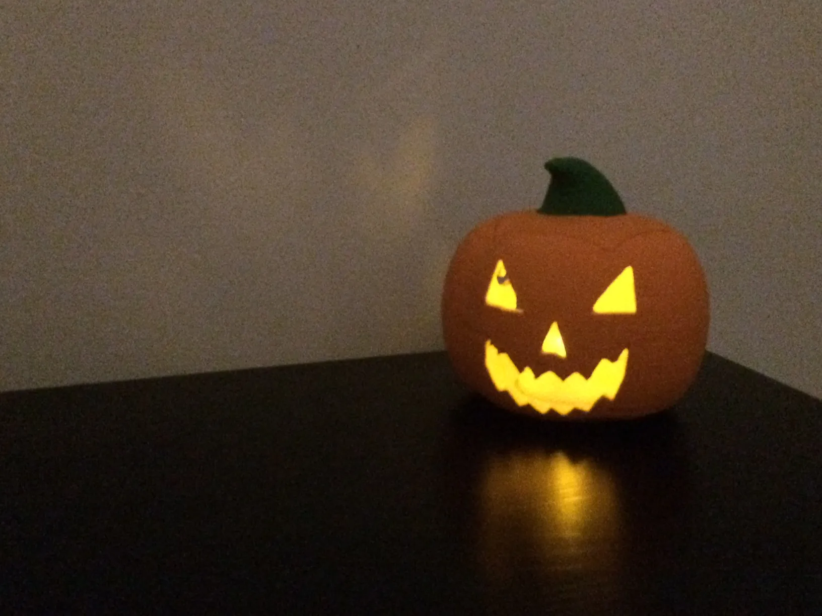 Bí ngô 3 mặt cho Halloween