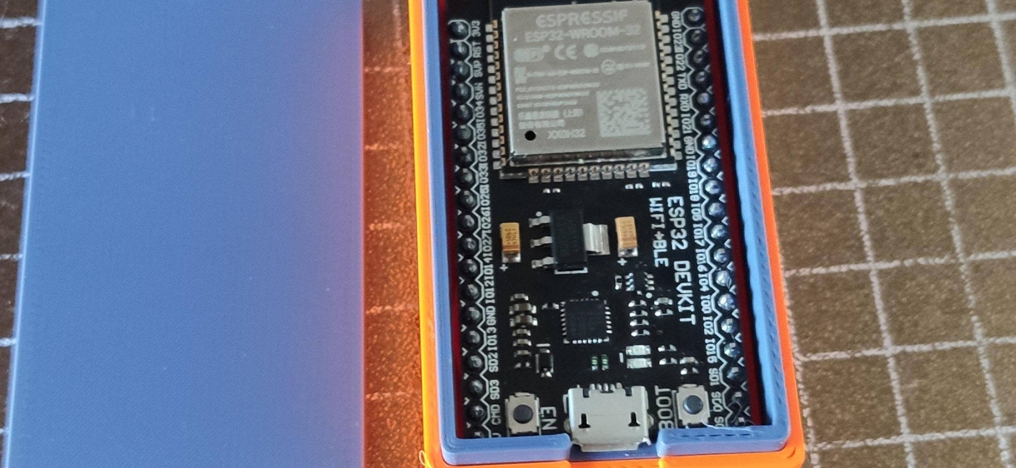 Vỏ bảo vệ MH-ET LIVE ESP32 DEVKIT WIFI+BLE 55mm x 28mm