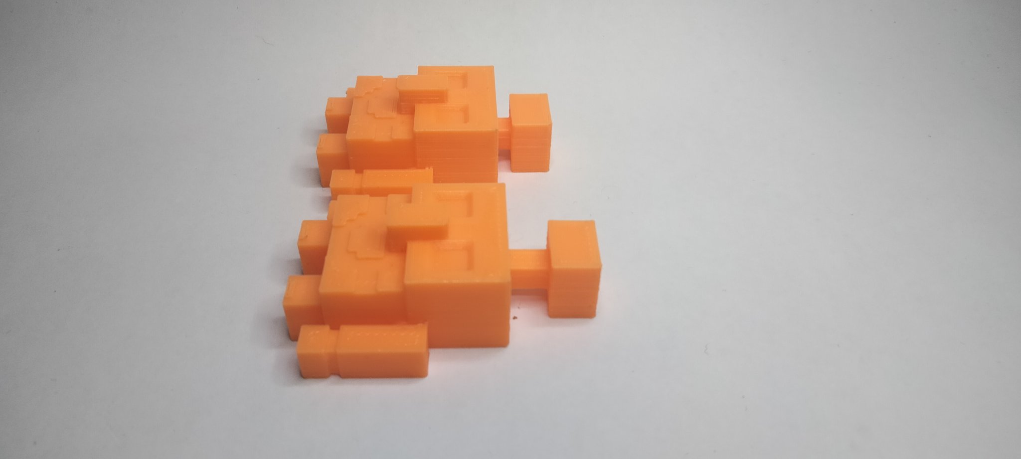 Nhân vật Copper Golem với tay và ăng-ten chuyển động