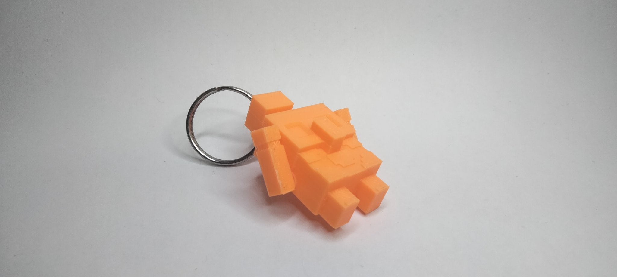 Nhân vật Copper Golem với tay và ăng-ten chuyển động