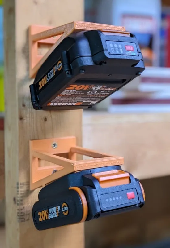 Giá đỡ pin Worx PowerShare gắn ngang không cần hỗ trợ