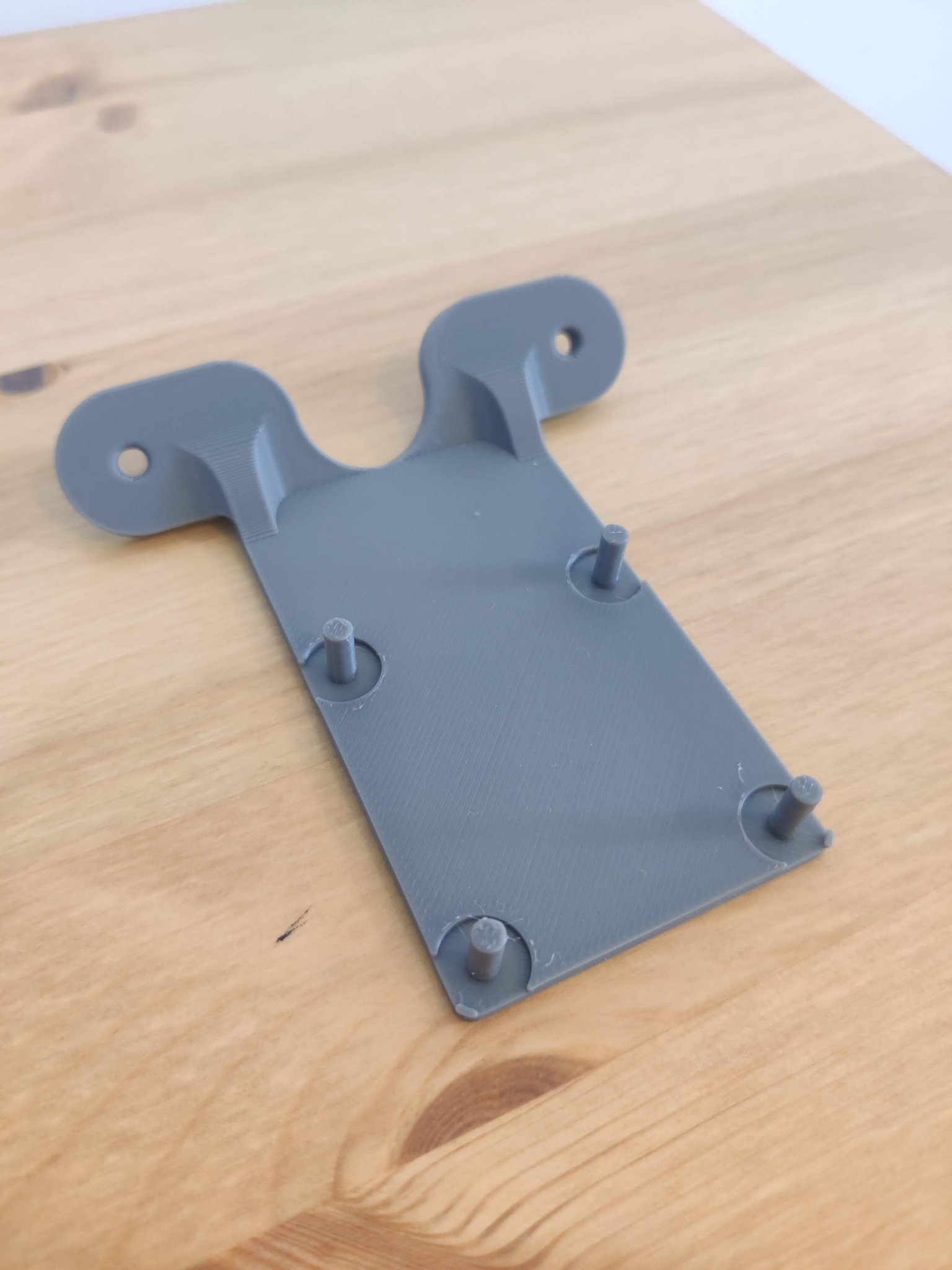 Giá đỡ tường cho babyphone Béaba