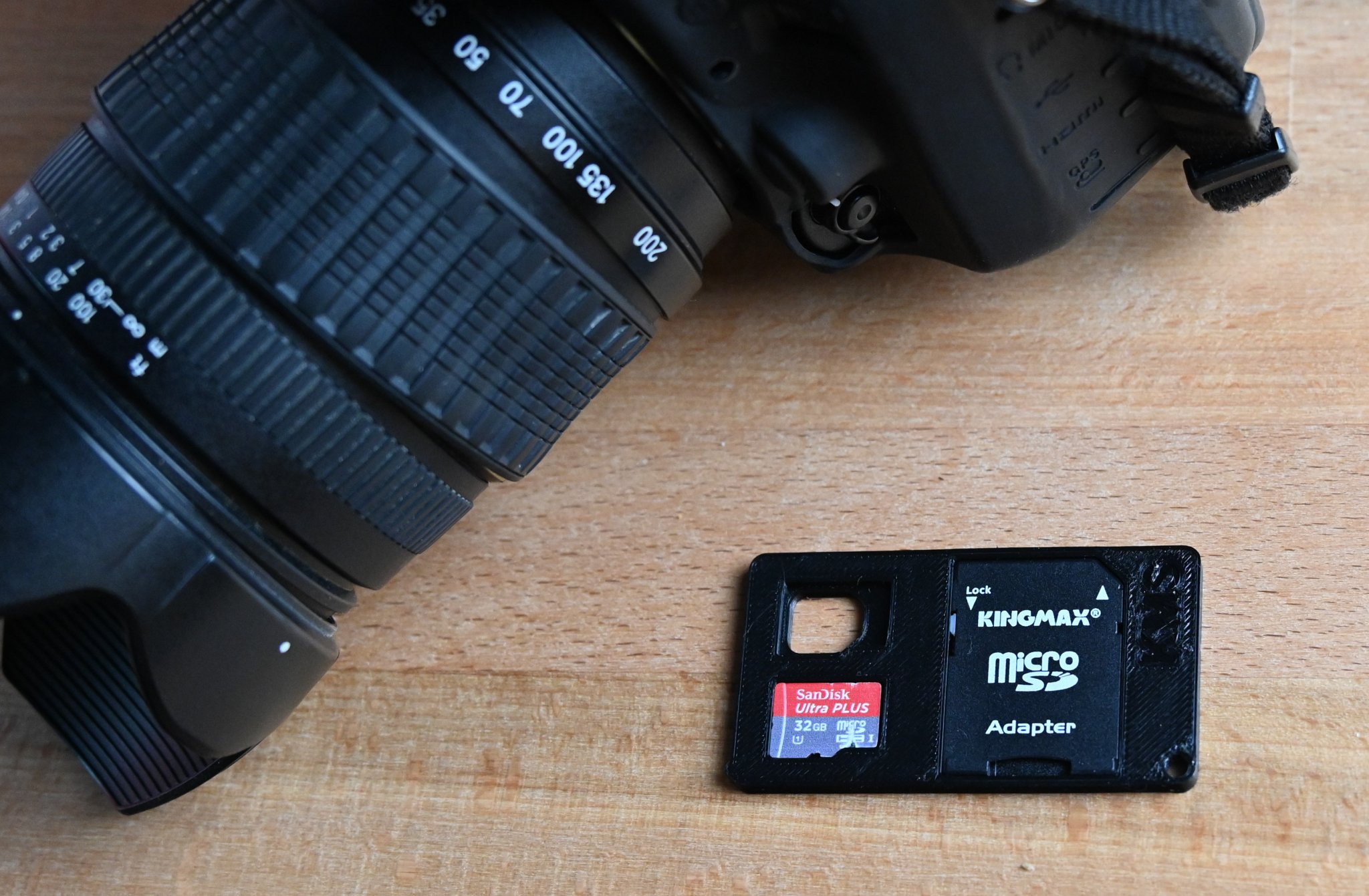 Giá đỡ thẻ SD Flip & Clip của KMS