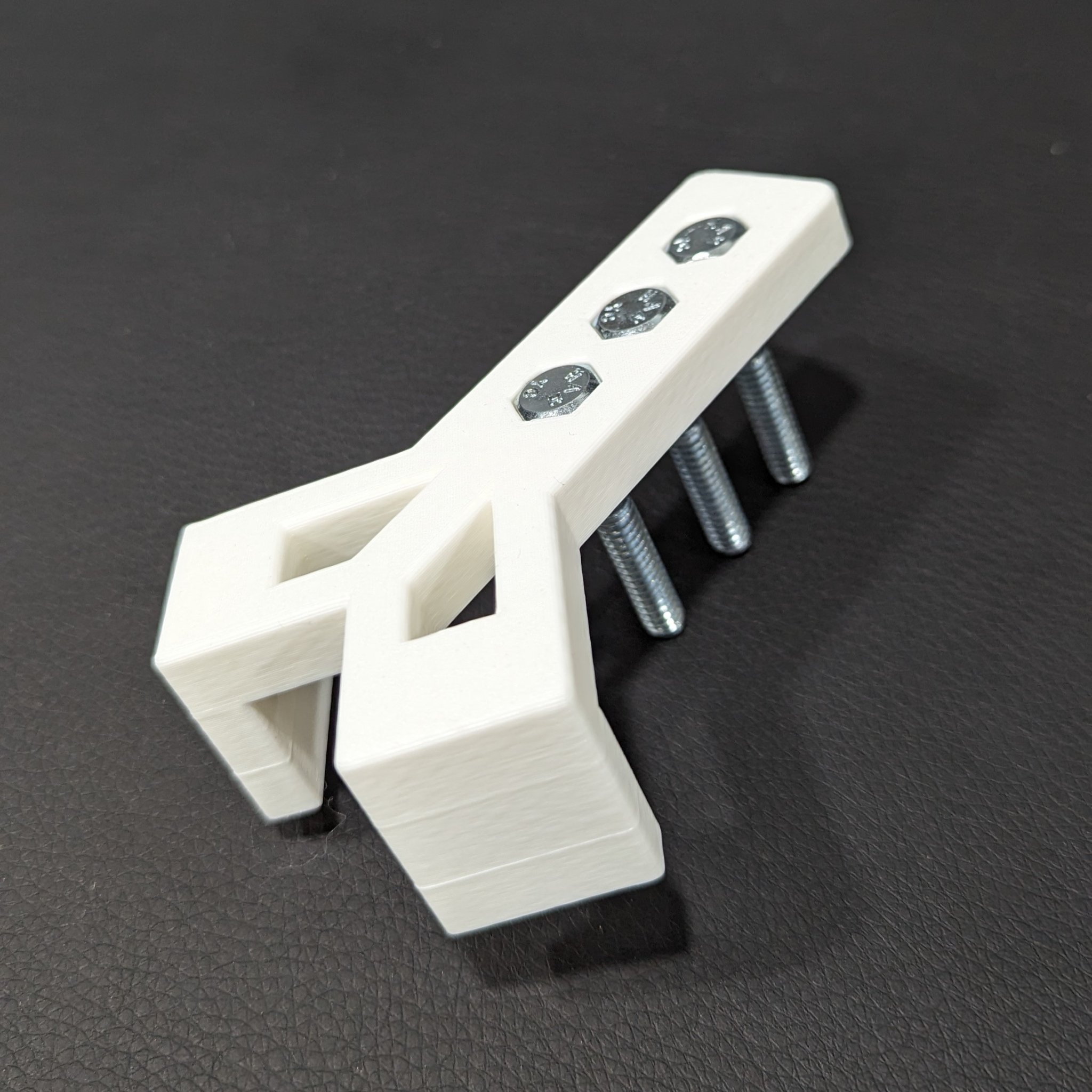 Kẹp góc 90 độ cho công việc mộc