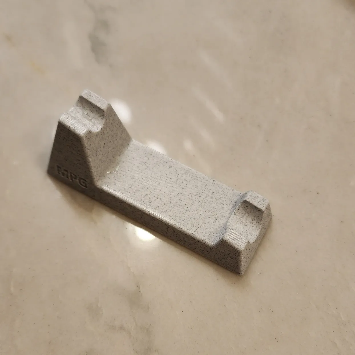 Giá đỡ an toàn cho dao cạo Henson AL13