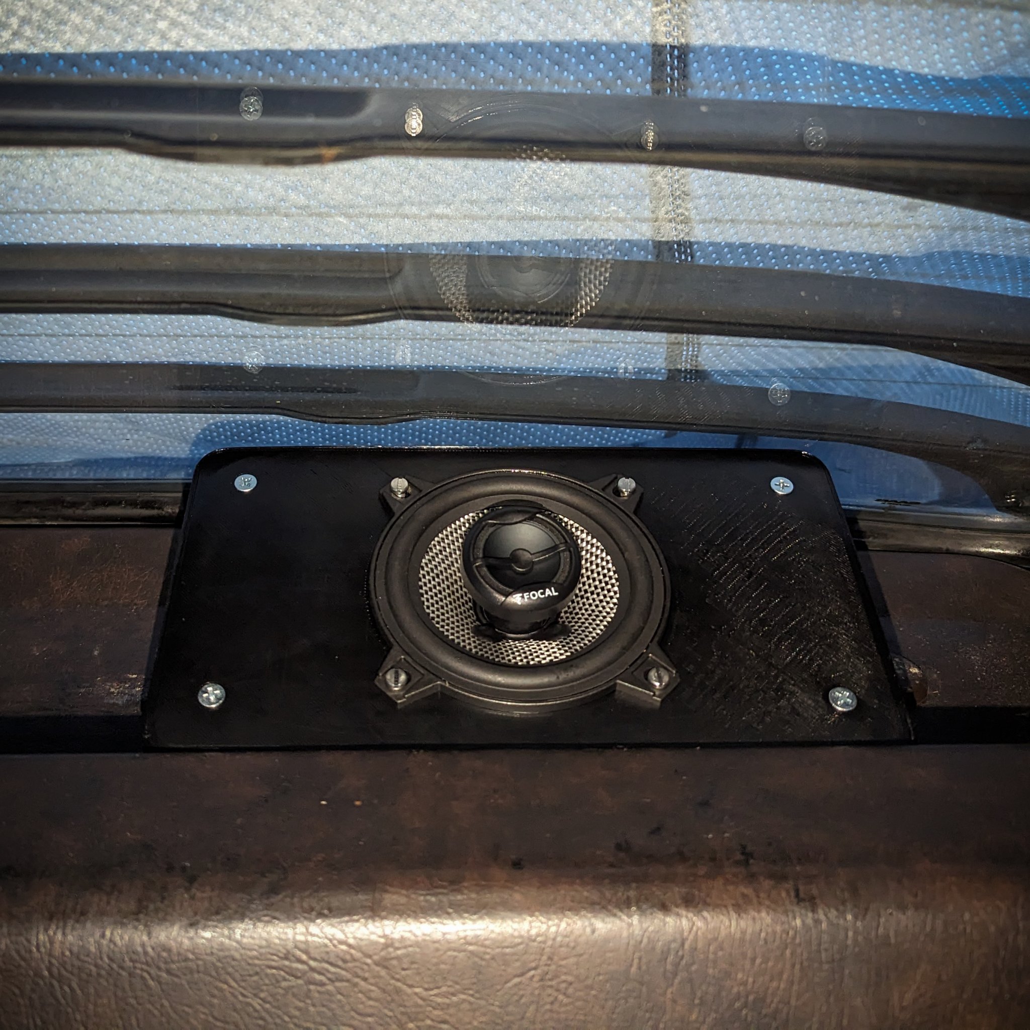 Hộp loa 4" thiết kế cho loa Focal 100AC