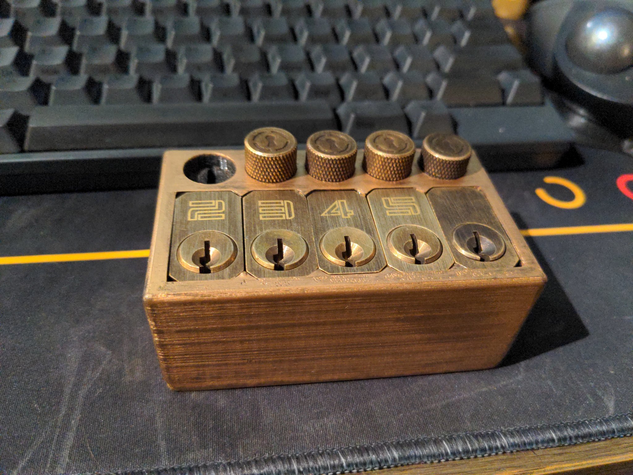 Giá đỡ khóa thực hành Sparrows vừa vặn