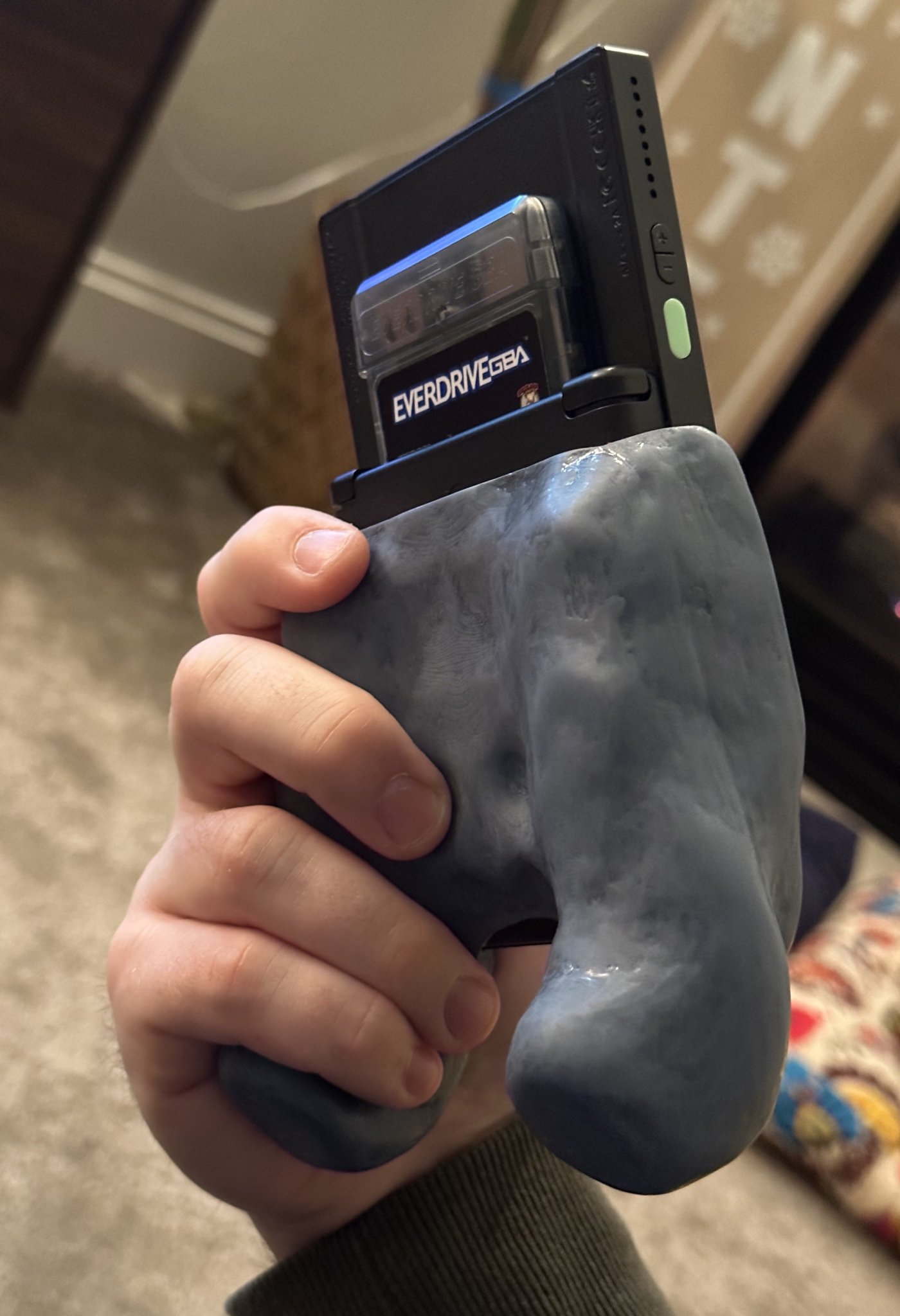 Cán cầm thô kệch cho Analogue Pocket