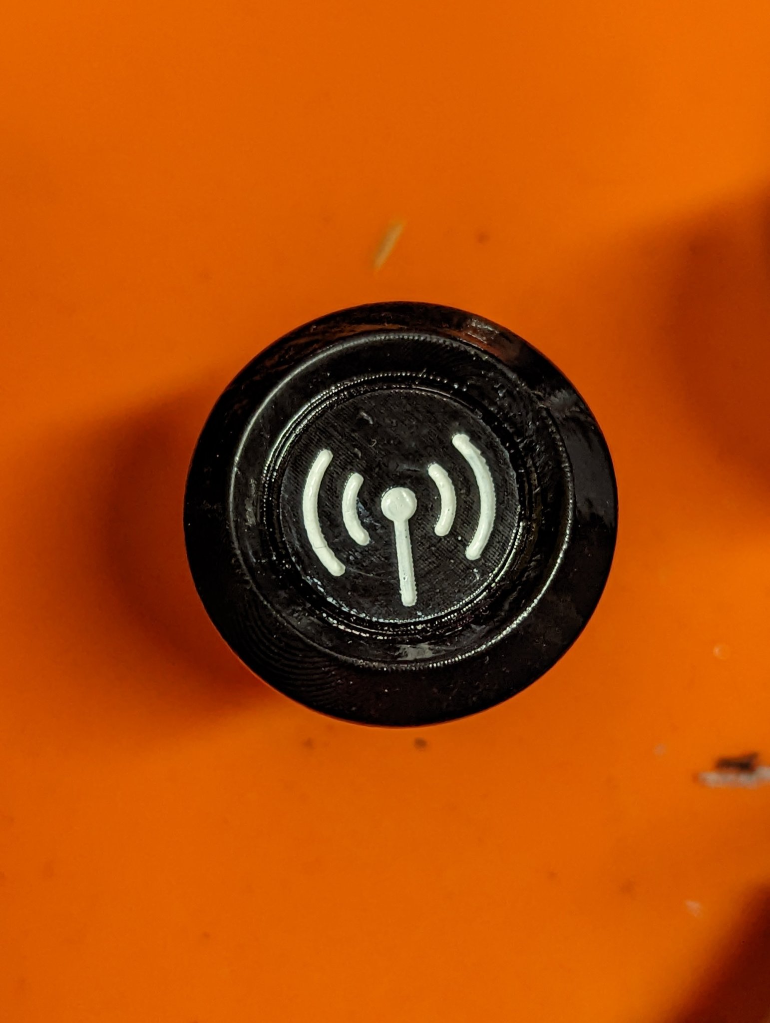 Núm điều khiển thay thế cho radio Toyota FJ40 năm 71