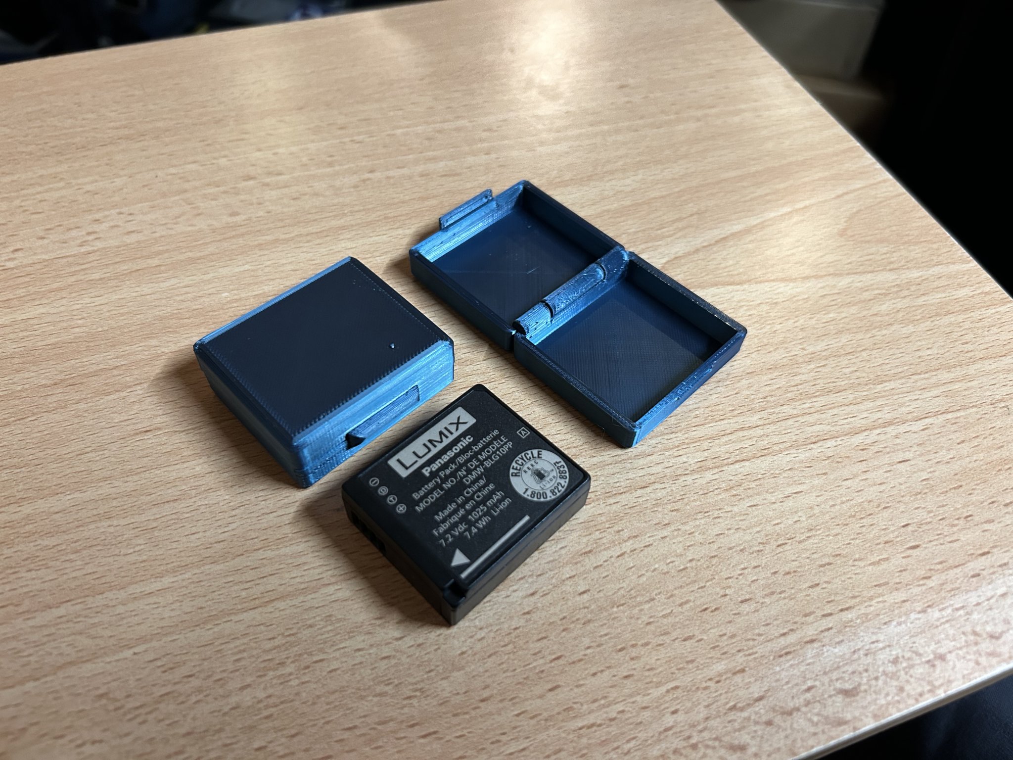 Hộp đựng pin cho máy ảnh Panasonic Lumix DMW-BLG10