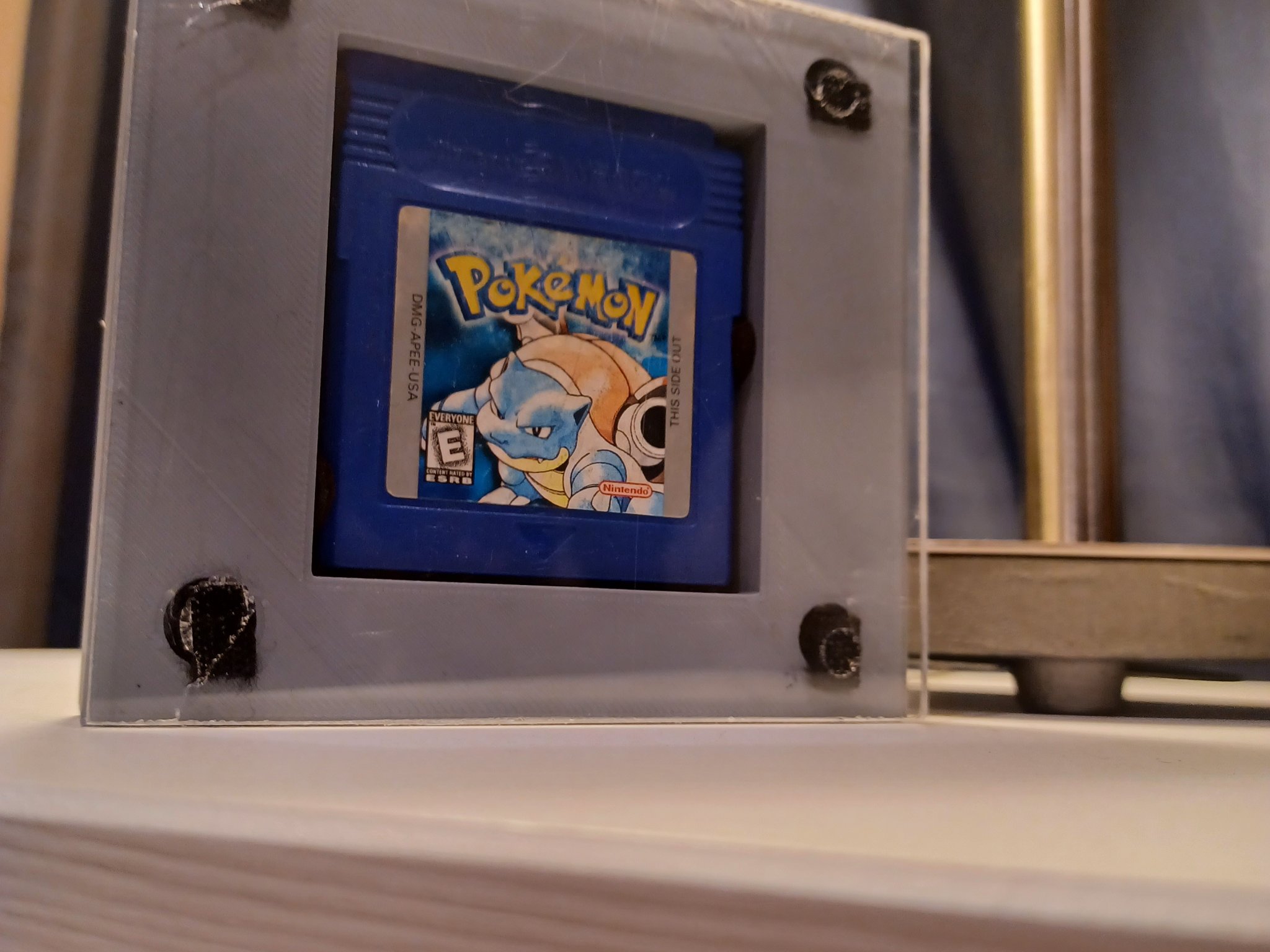 Hộp trưng bày cartridge Gameboy cho Pokémon trị giá 150 đô la
