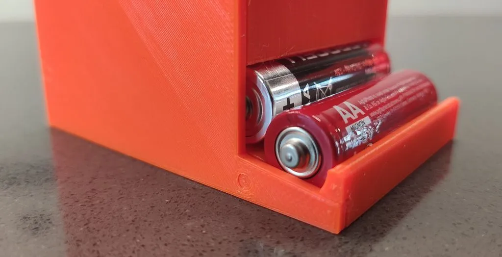 Máy phân phối pin kích thước AA cho 25 viên pin