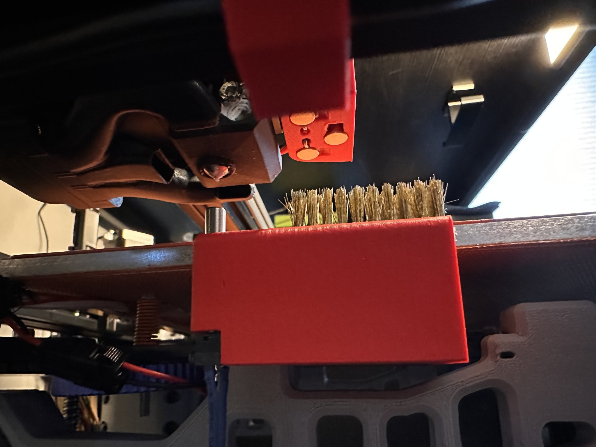 Giá đỡ bàn chải vòi Ender 5 với khớp nối sexbolt