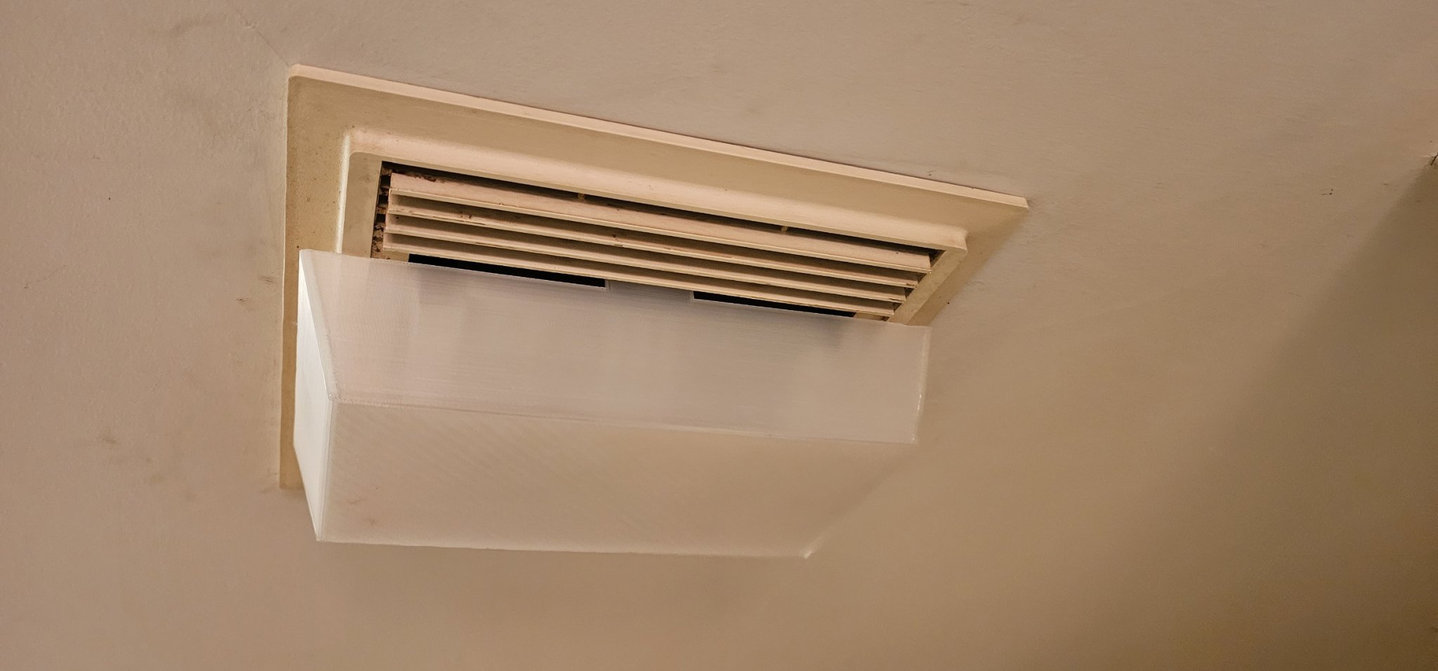 Nắp đèn phòng tắm in PLA trong suốt