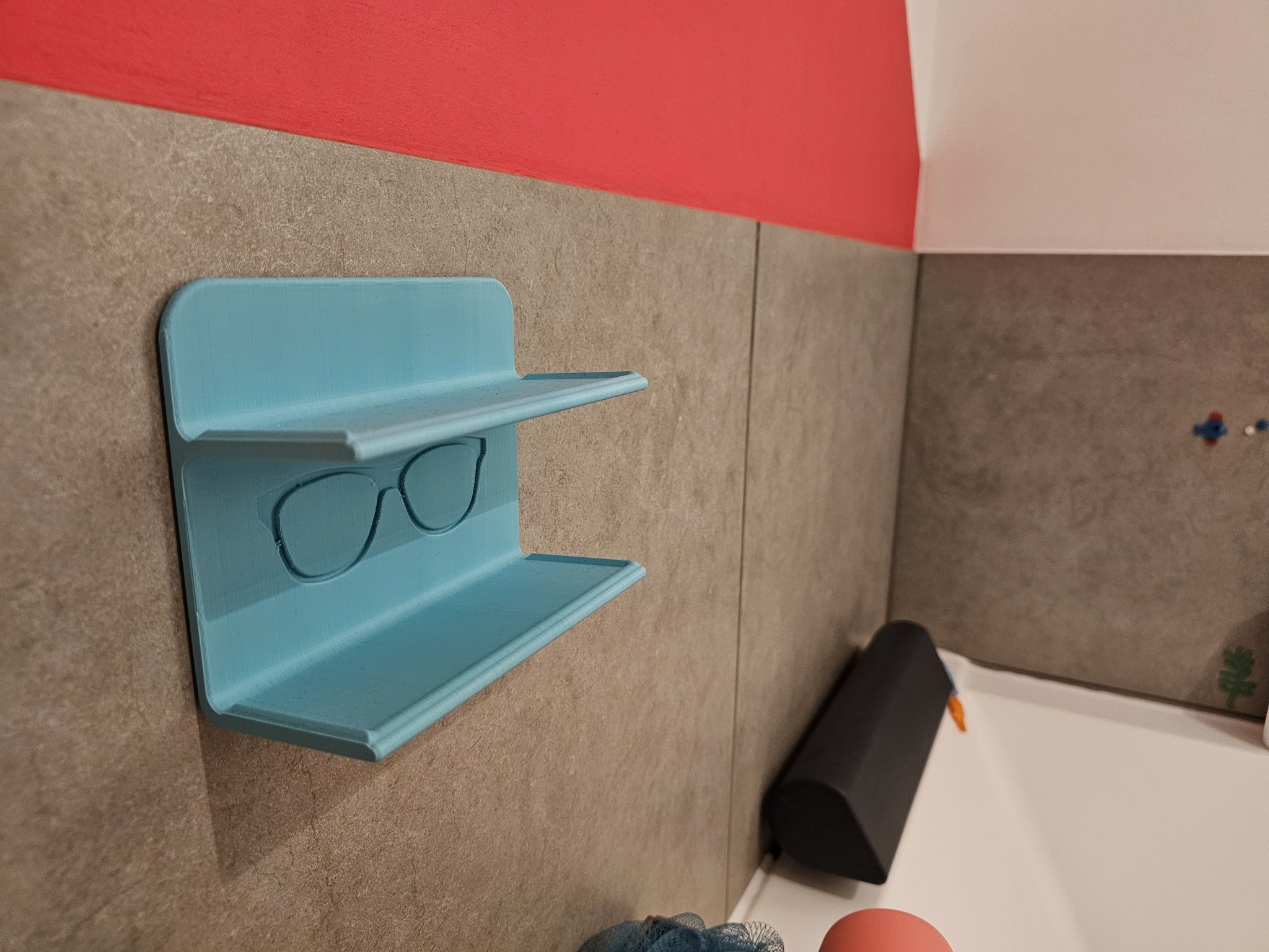 Giá đỡ kính treo tường tiện lợi cho phòng tắm