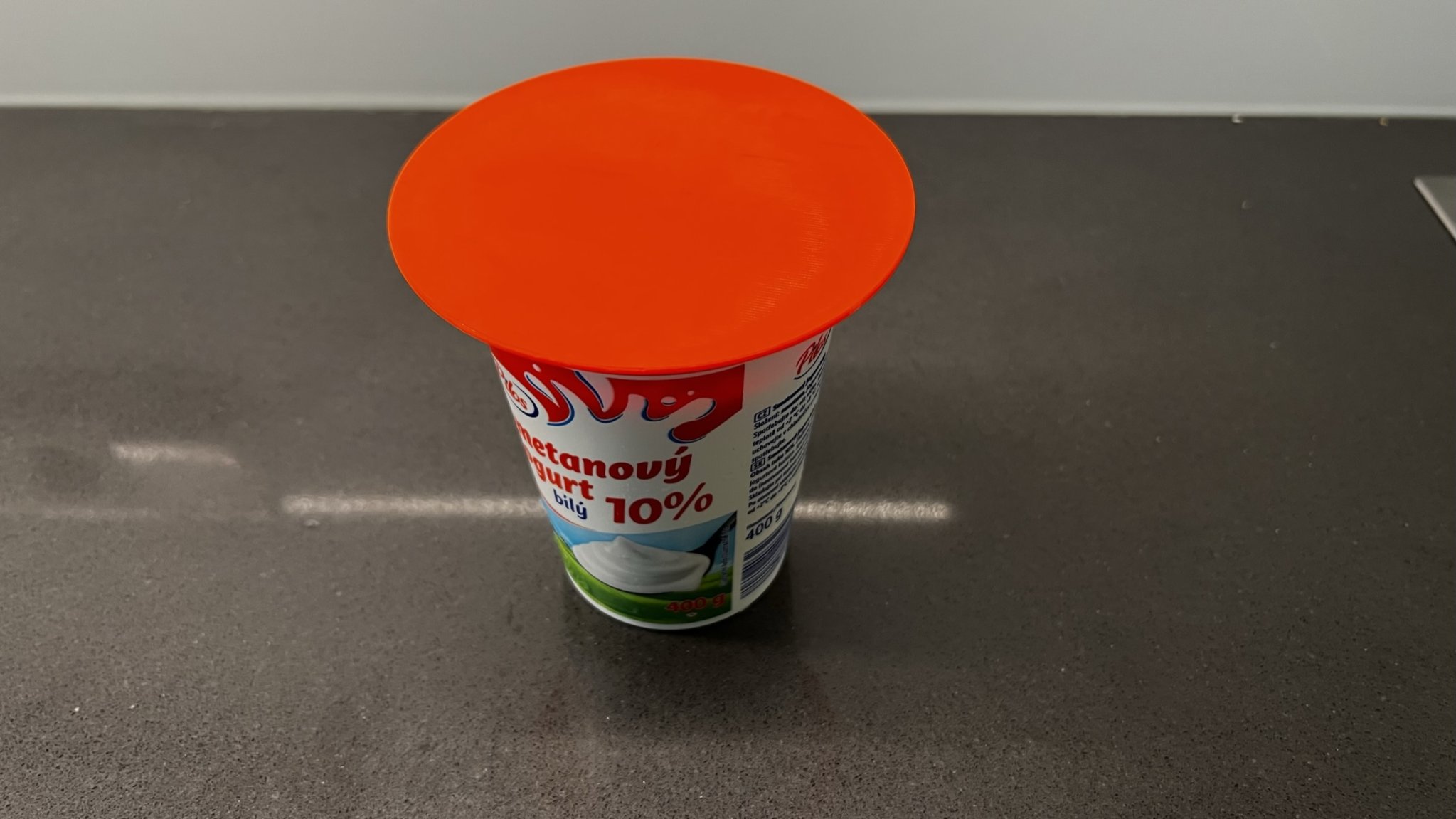 Nắp tự khóa cho hộp sữa chua Lidl Pilos