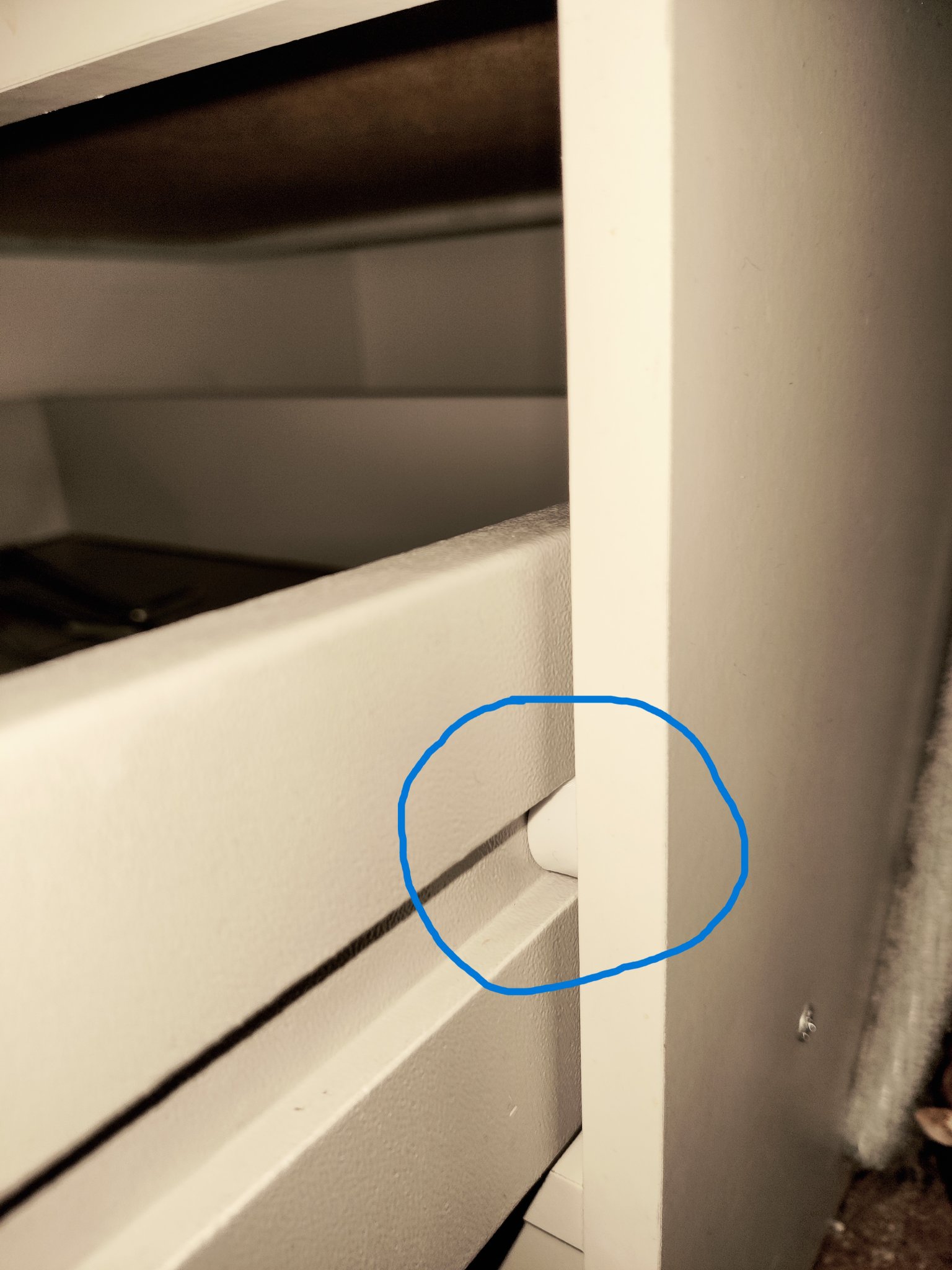 Ray kéo cho tủ quần áo Jysk Hagendrup