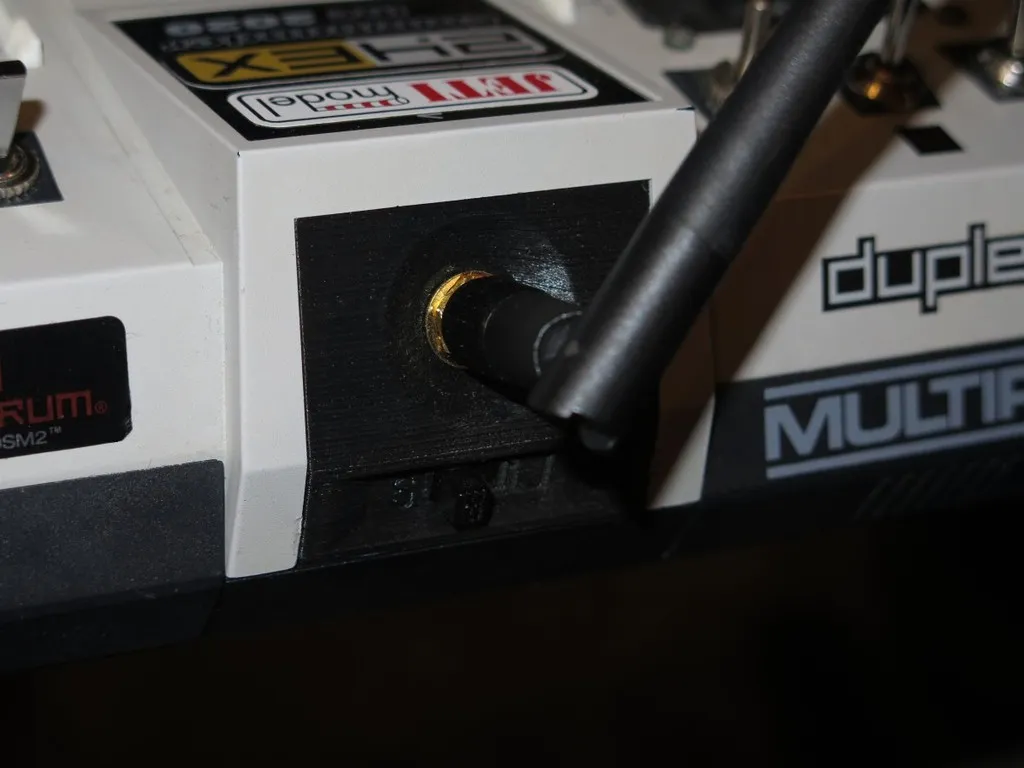 Cổng anten 2.4GHz cho bộ phát R/C Multiplex MPX mc2020