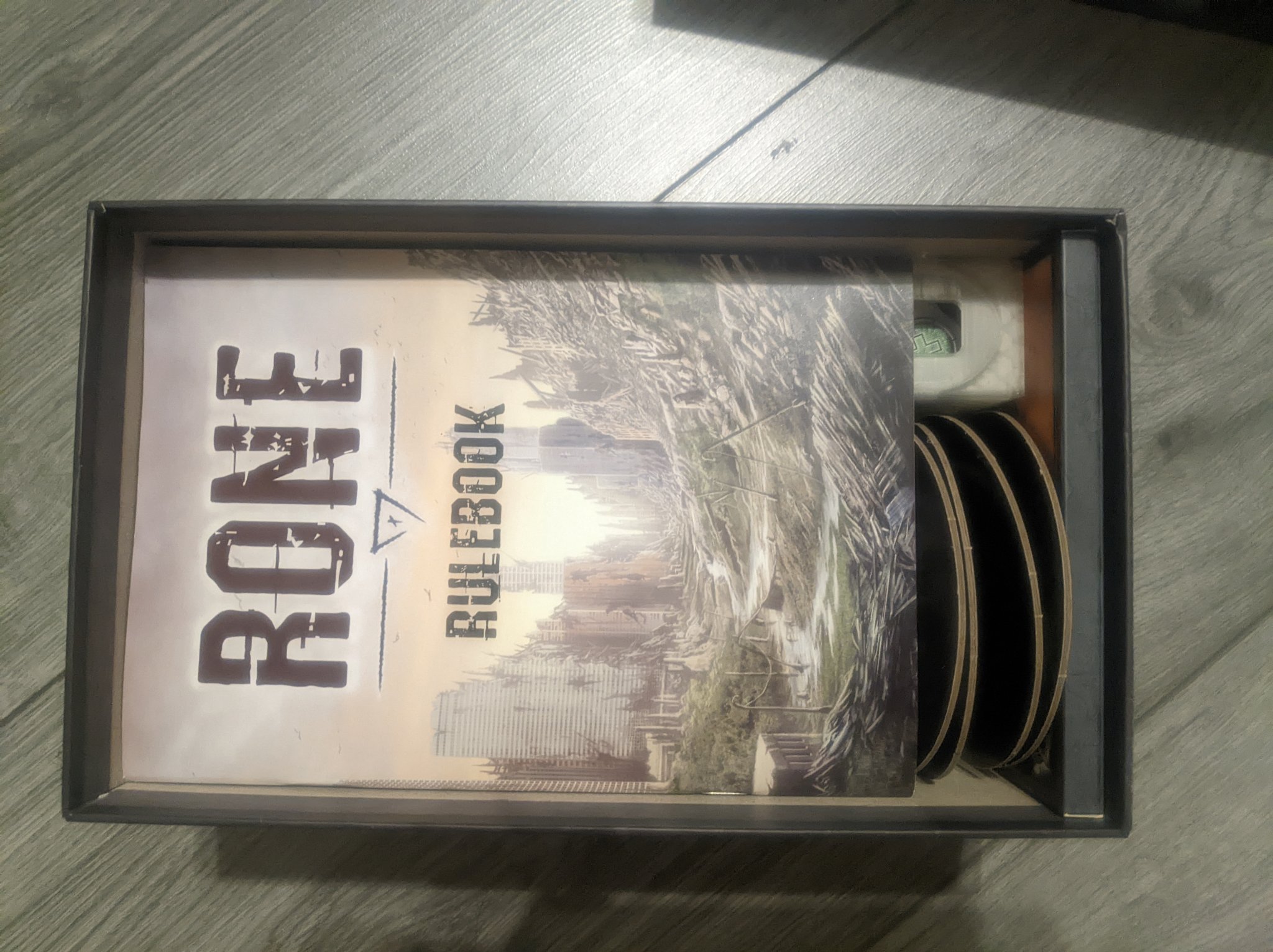 Hộp tổ chức cho trò chơi RONE - Phiên bản đầy đủ