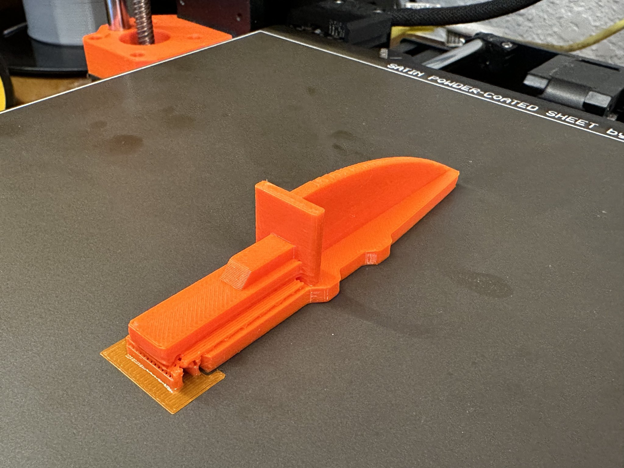 Thay thế chân quạt hộp bị hỏng