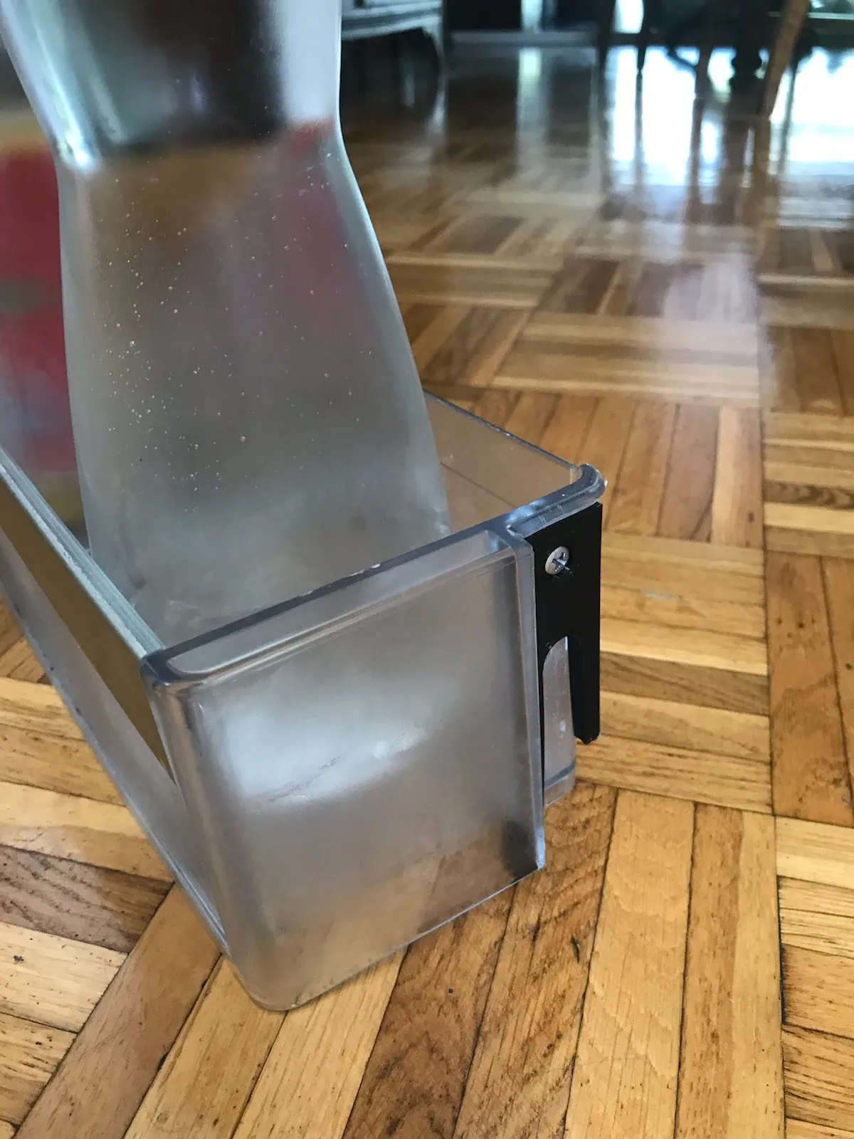 Giá đỡ cửa tủ lạnh Siemens KG KIFF28A iQ500 sửa chữa