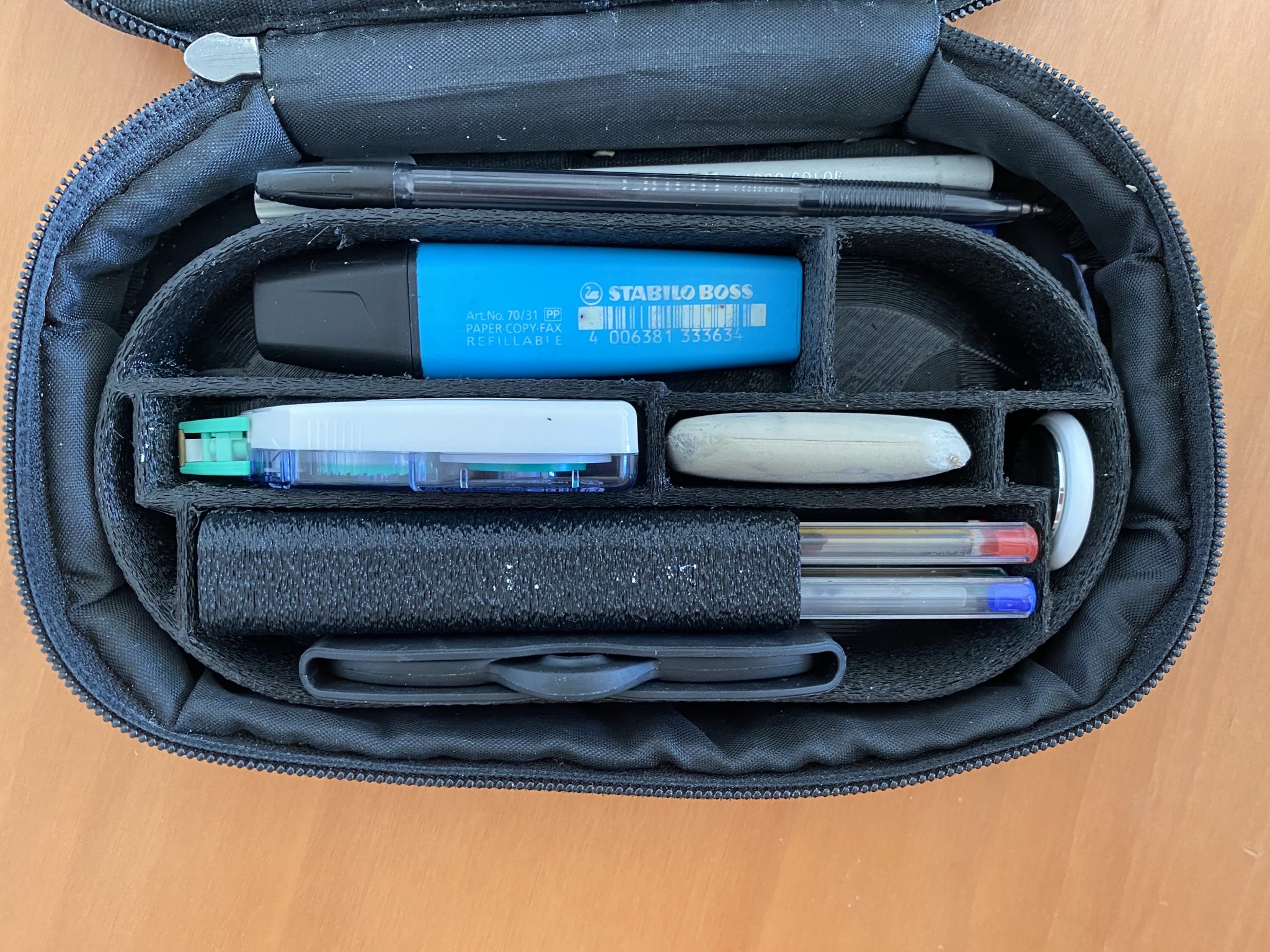 Khay tổ chức bút cho hộp bút Eastpak